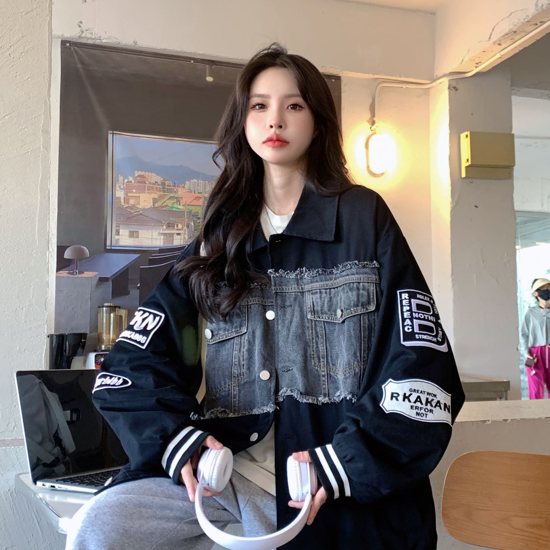 새로운 원본 데님 원단 플러스 네리 데님 재킷 자수 야구 유니폼 재킷 여자 상세 이미지 4