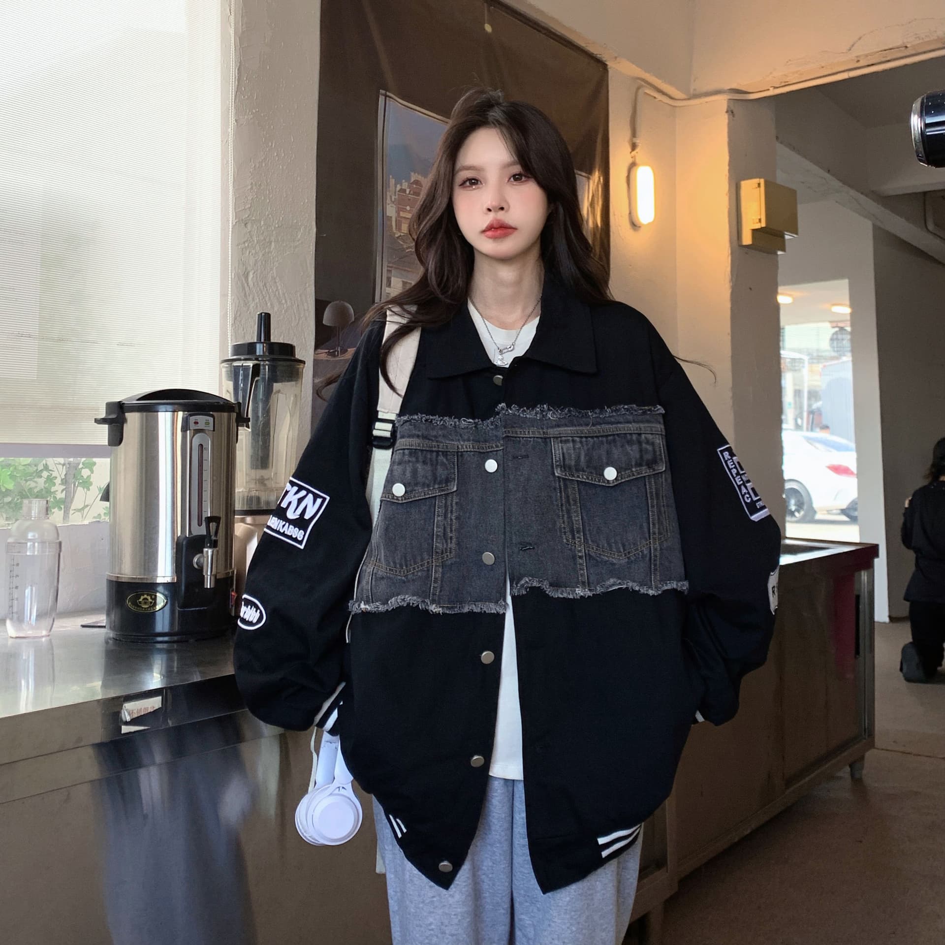 새로운 원본 데님 원단 플러스 네리 데님 재킷 자수 야구 유니폼 재킷 여자 상세 이미지 9