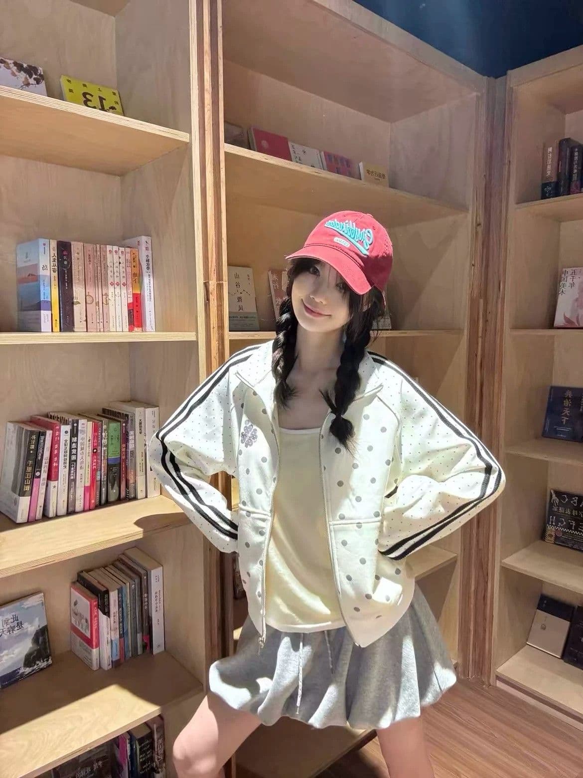 새로운 한 부서 자이언트 잘 생긴 도트 무늬 여성 코트 가을 루즈핏 캐주얼 고급 센스 스트라이프 야구 유니폼 재킷 상세 이미지 4