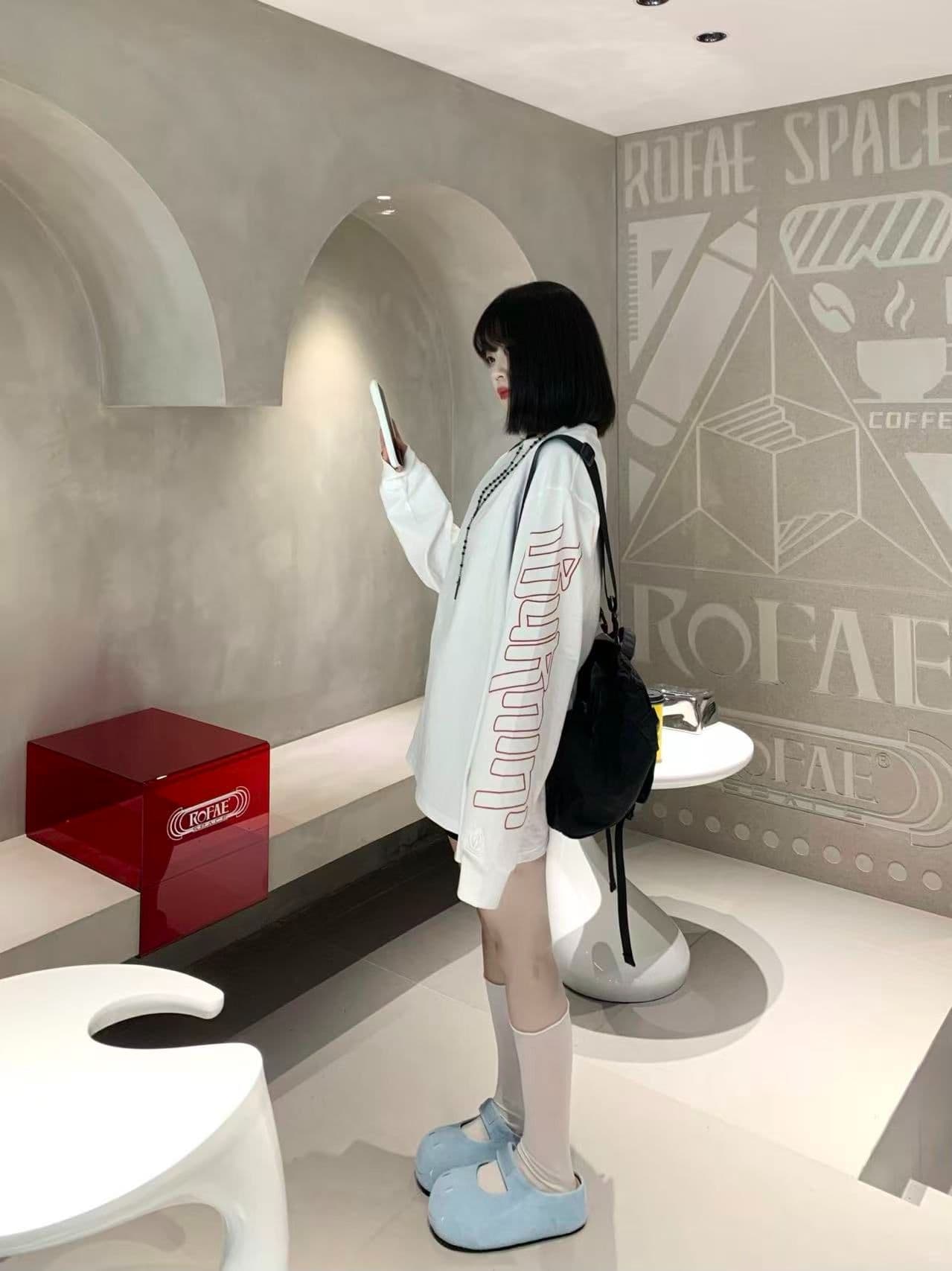 봄 가을 새로운 이후 패키지 칼라 긴팔 Luokou t 소매 알파벳 상세 이미지 6