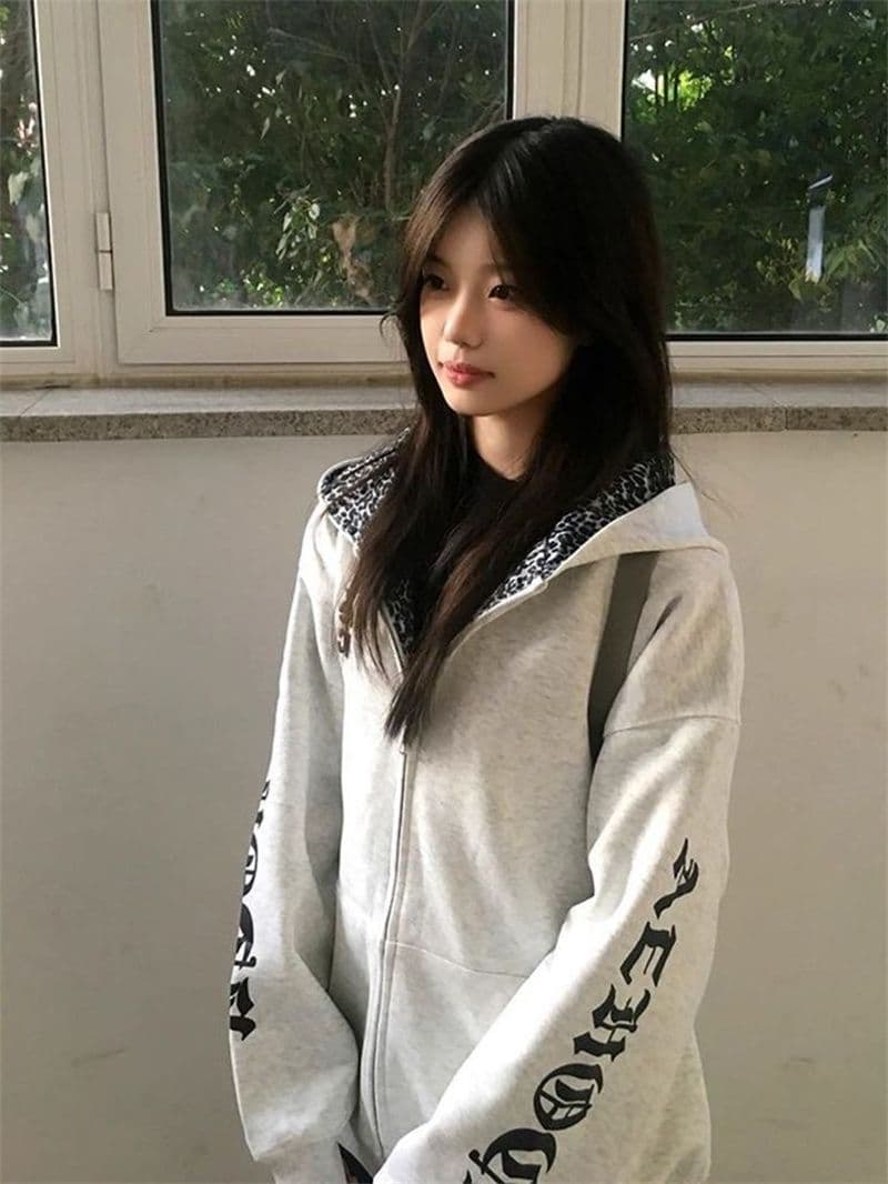새로운 얇은 스타일 털이 있는 원본 솜씨 인사이드 그리기 자수 후드티 여성 이미지 3