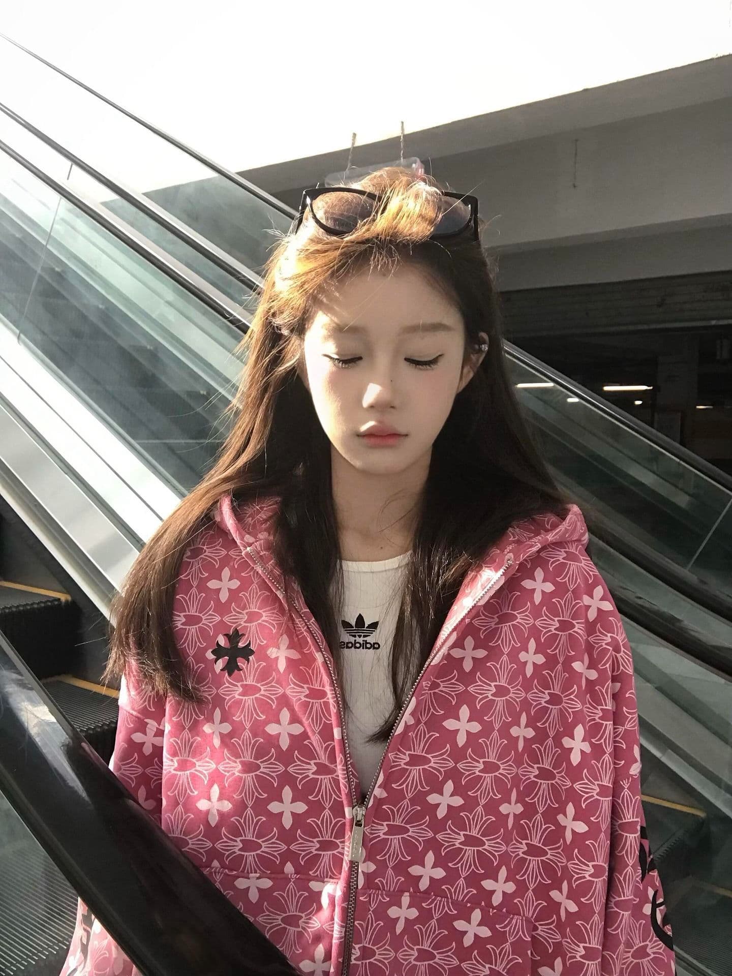 새로운 얇은 스타일 털이 있는 인사이드 그리기 원본 솜씨 프린트 후드 티 스웨터 여성