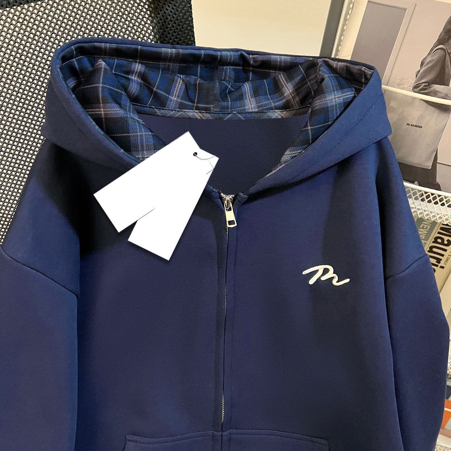 새로운 복잡한 은 여우 플러시 자수 패치워크 배색 체크무늬 후드 털이 있는 오픈 가디건 지퍼 후드티 이미지 2