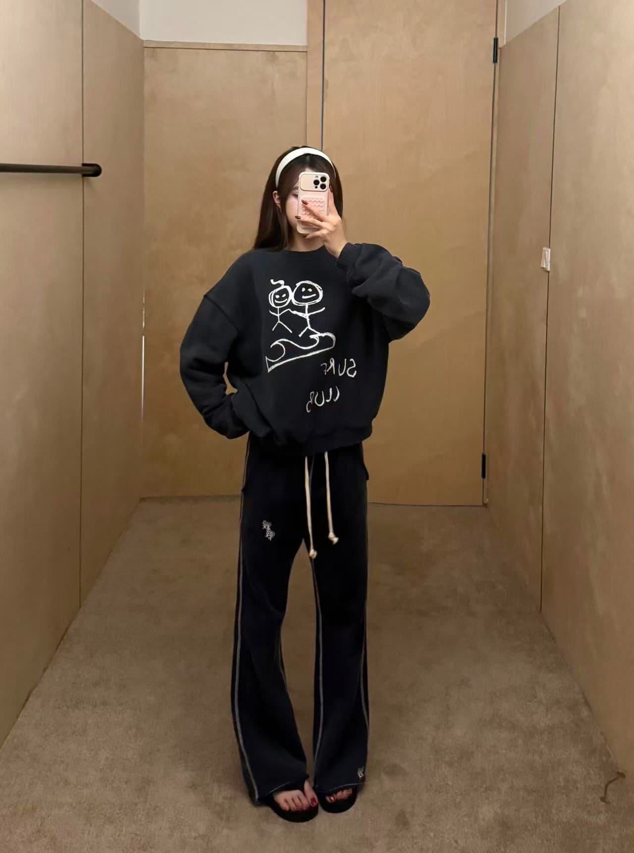 새로운 생방송 품질 복합 얇은 스타일 은 여우 플러시 라운드 넥 작은 남자 낙서 상세 이미지 2