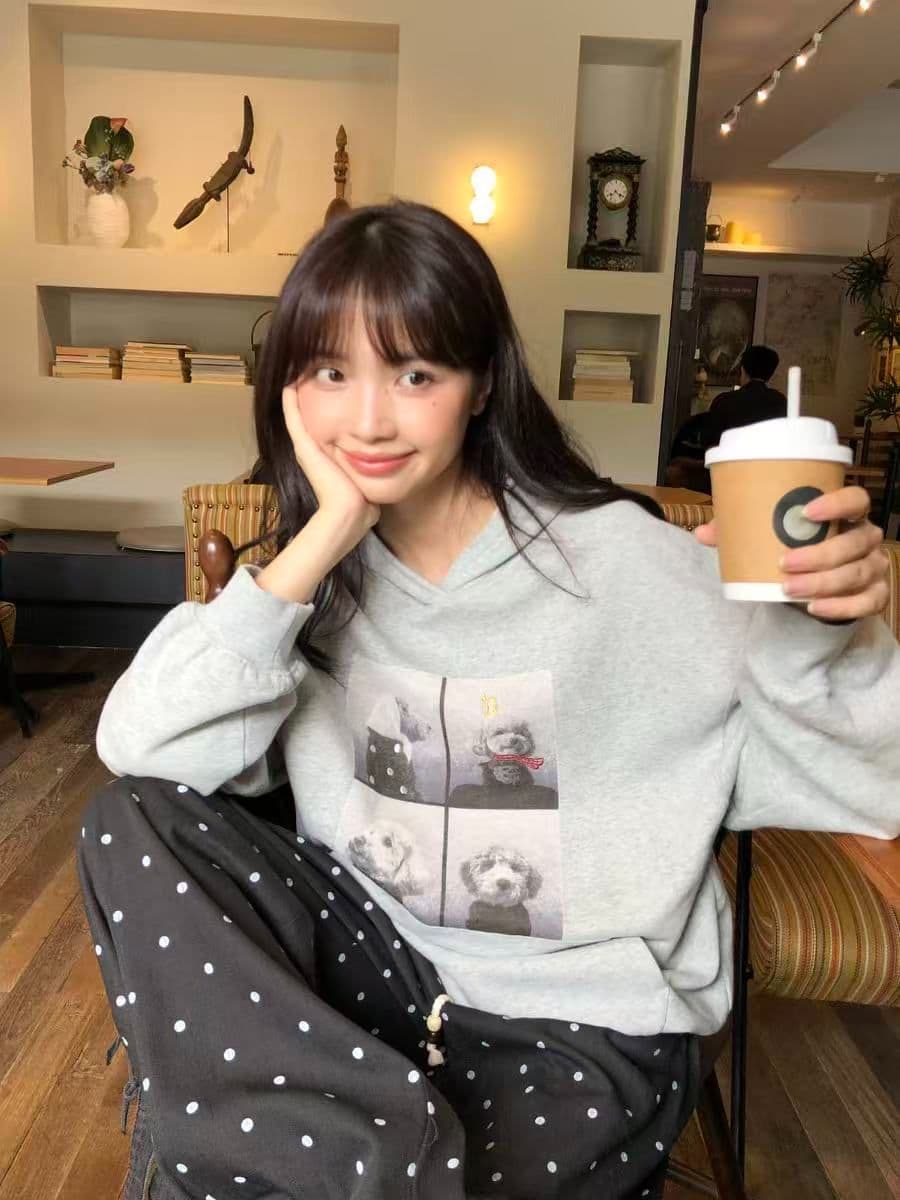 새로운 생방송 품질 복합 얇은 스타일 은 여우 플러시 털이 있는 후드 개 프린트