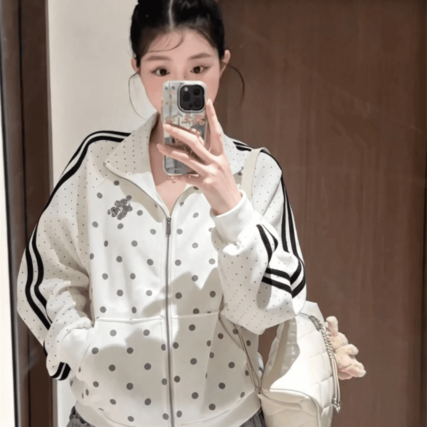 새로운 한 부서 도트 무늬 재킷 작은 대중 스탠드 칼라 루즈핏 야구 유니폼 캐주얼 운동 재킷 이미지 3