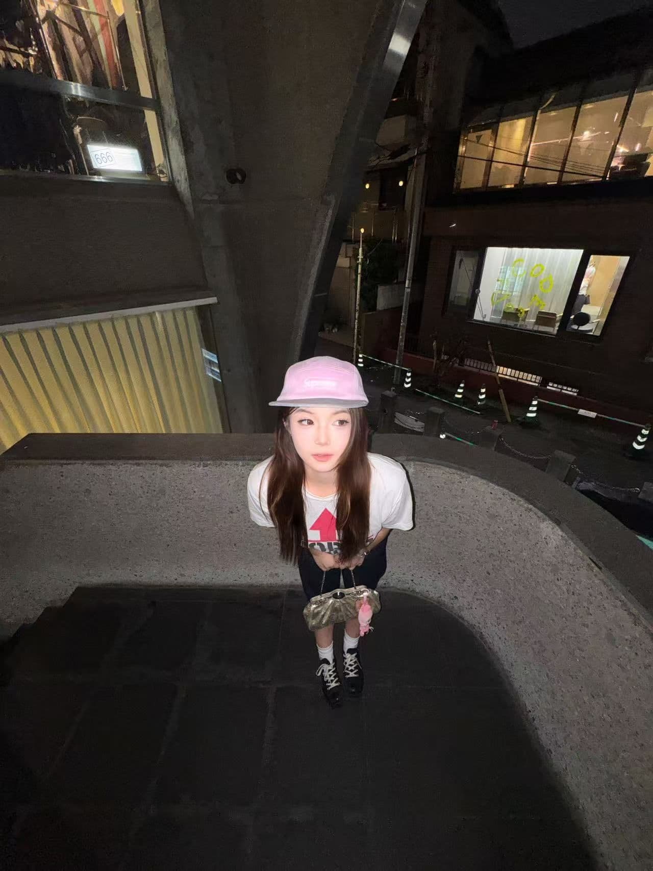 새로운 생방송 품질 이후 패키지 칼라 반팔 티셔츠 알파벳 프린트 맨위 상세 이미지 5