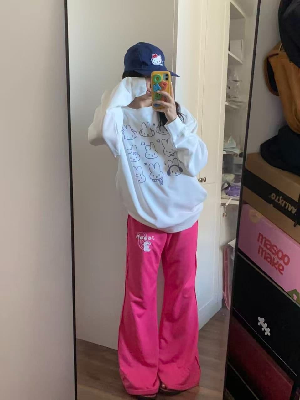 새로운 생방송 품질 복합 얇은 스타일 은 여우 플러시 털이 있는 라운드 넥 만화 프린트 이미지 2