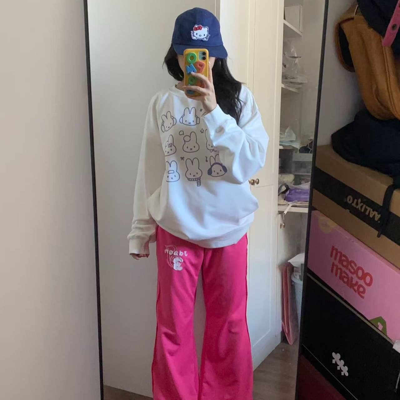 새로운 생방송 품질 복합 얇은 스타일 은 여우 플러시 털이 있는 라운드 넥 만화 프린트 이미지 5
