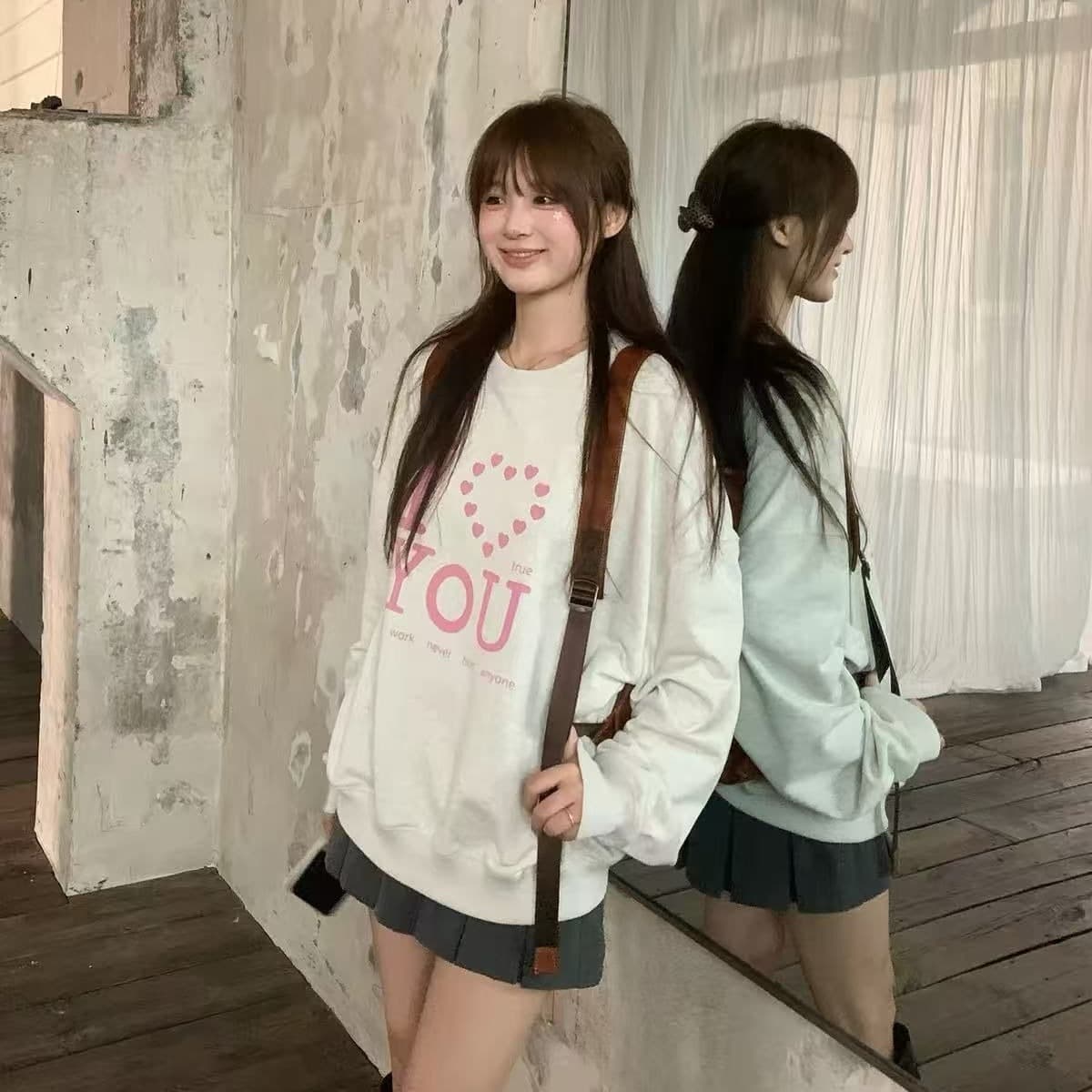 새로운 생방송 품질 복합 얇은 스타일 은 여우 플러시 털이 있는 라운드 넥 알파벳 프린트 이미지 5