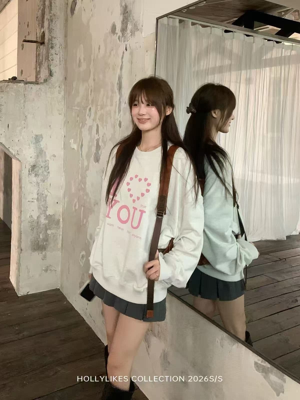 새로운 생방송 품질 복합 얇은 스타일 은 여우 플러시 털이 있는 라운드 넥 알파벳 프린트 상세 이미지 4