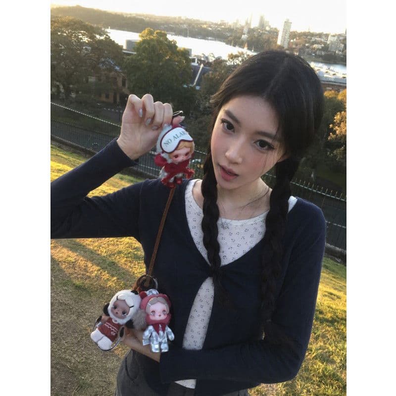 새로운 흔들어서 톤 품질 원본 자카드 한 부서 꽃무늬 패치워크 페이크 레이어드 긴팔 티셔츠 여성 상세 이미지 4