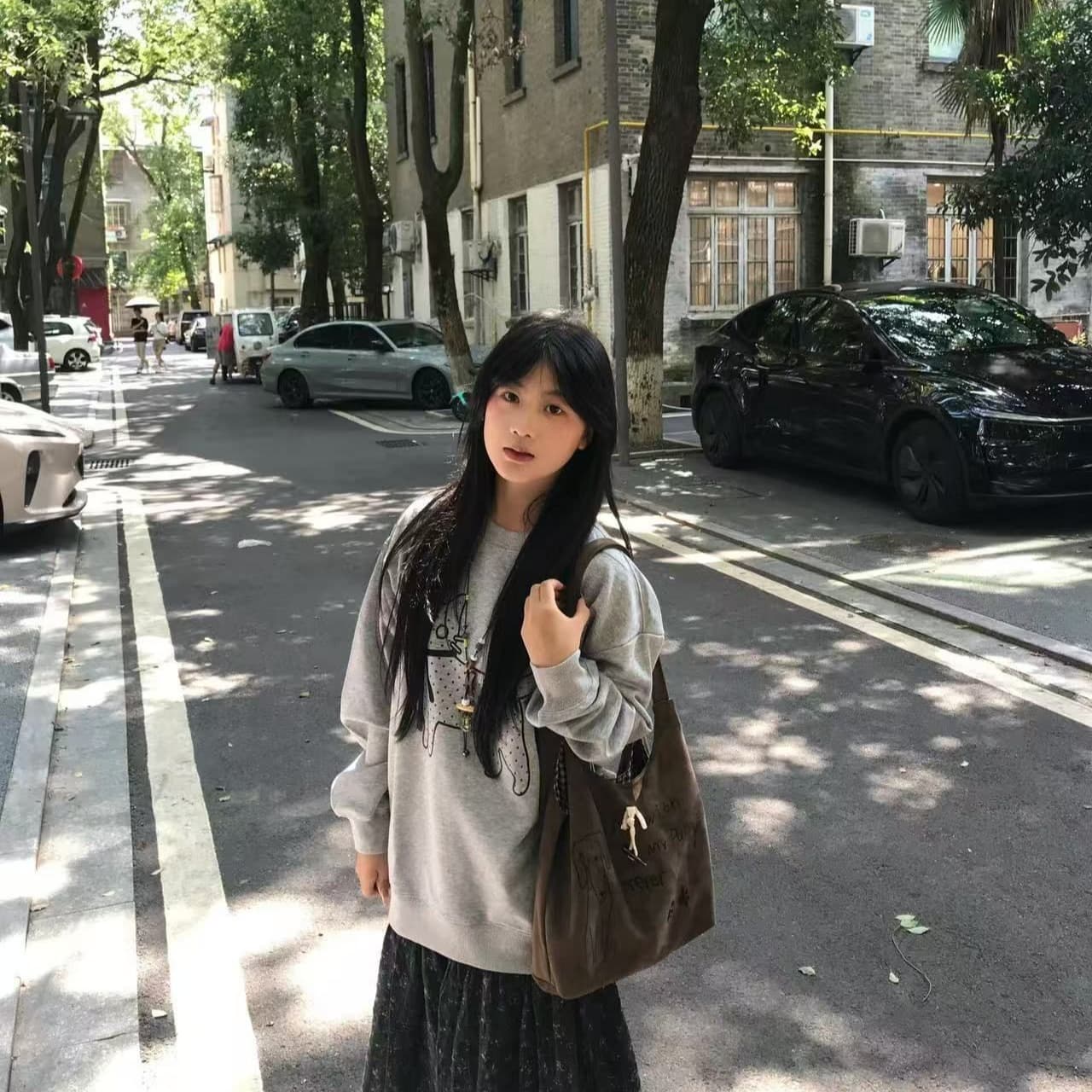 새로운 생방송 품질 복합 얇은 스타일 은 여우 플러시 털이 있는 라운드 넥 고양이 프린트 이미지 5