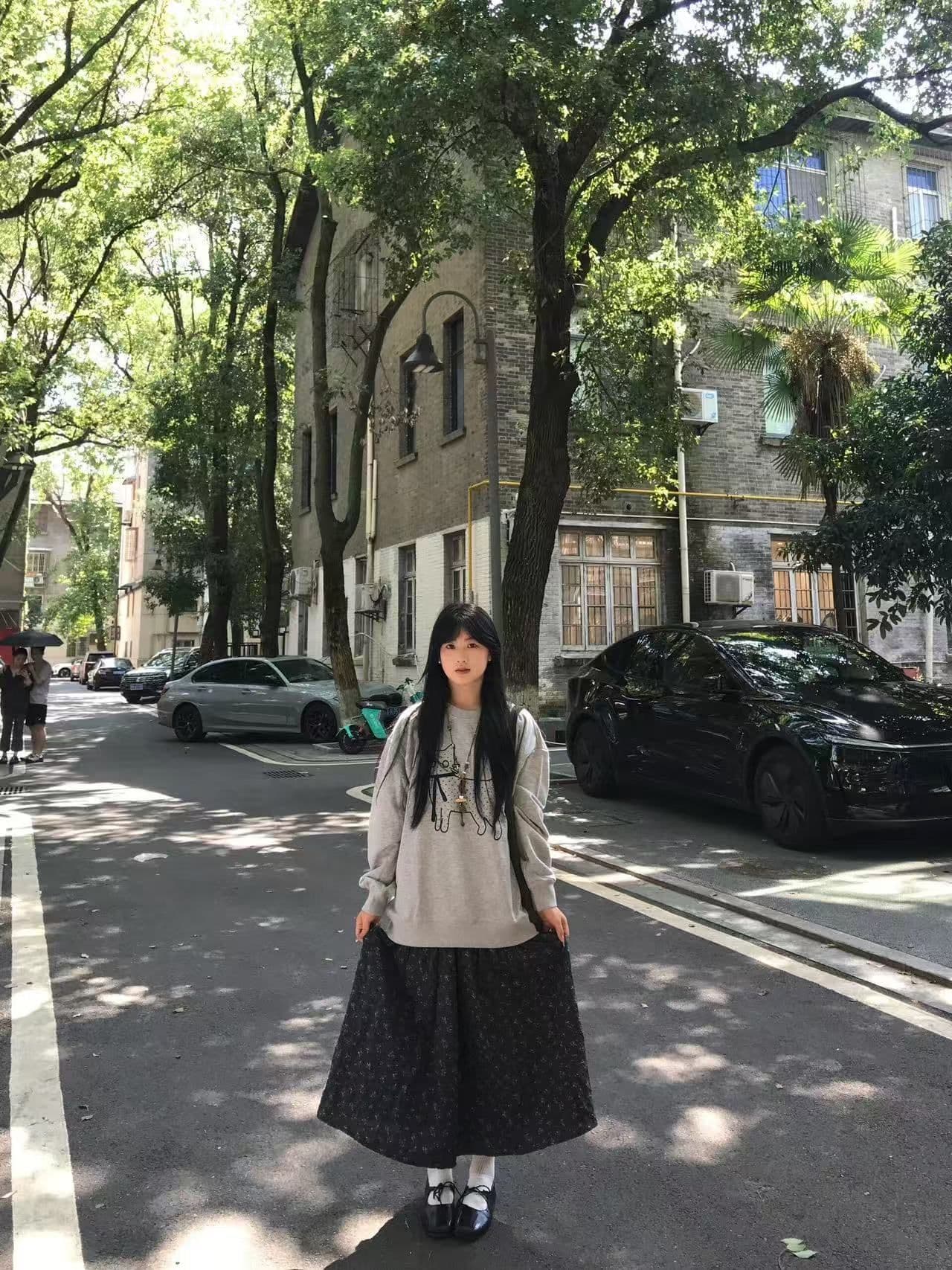 새로운 생방송 품질 복합 얇은 스타일 은 여우 플러시 털이 있는 라운드 넥 고양이 프린트 상세 이미지 2