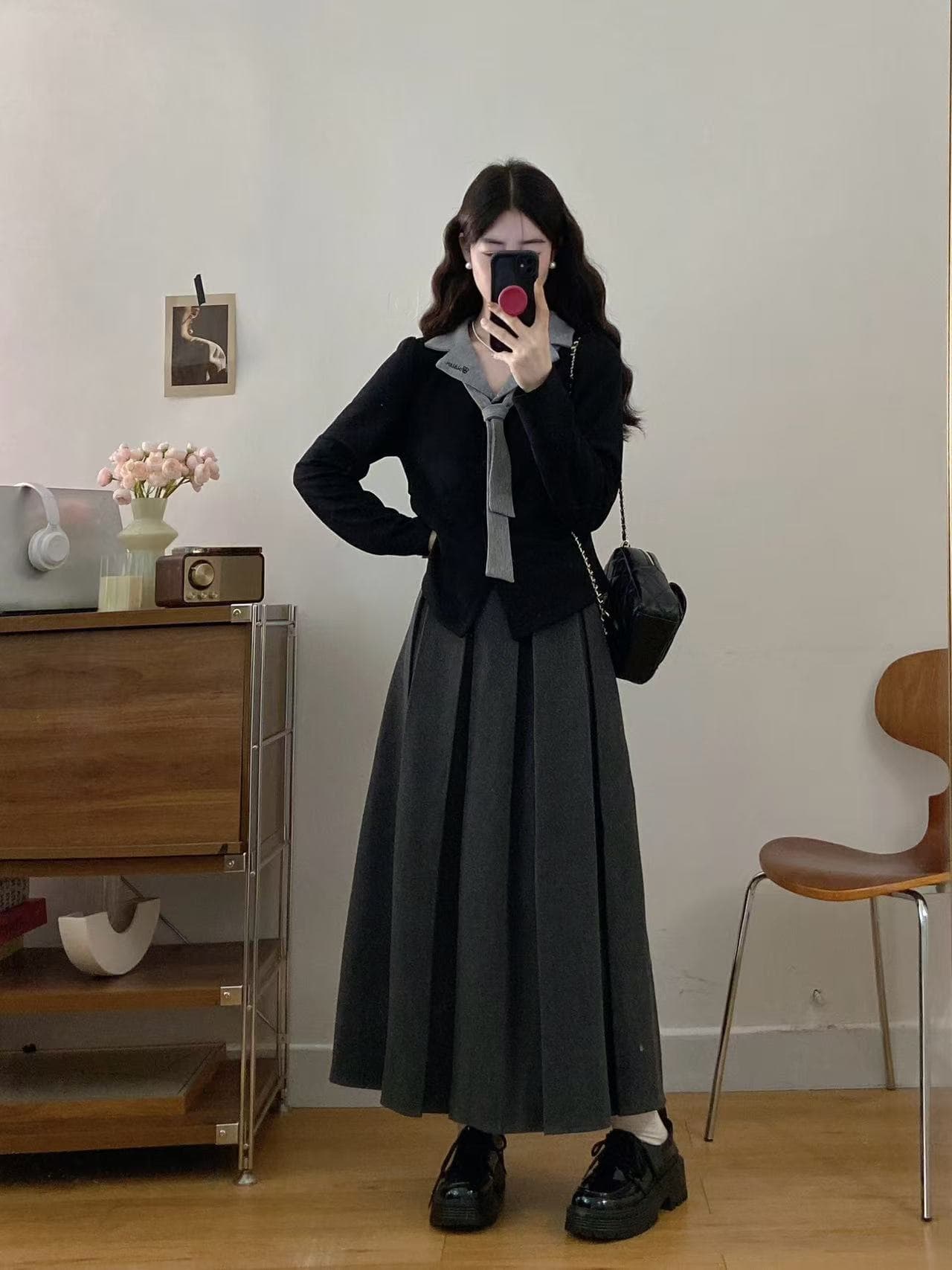 실사 빅 사이즈 여성 의류 지방 mm 페이크 레이어드 폴로 칼라 자수 맨위 플리츠 롱 스커트 투피스 세트 이미지 2