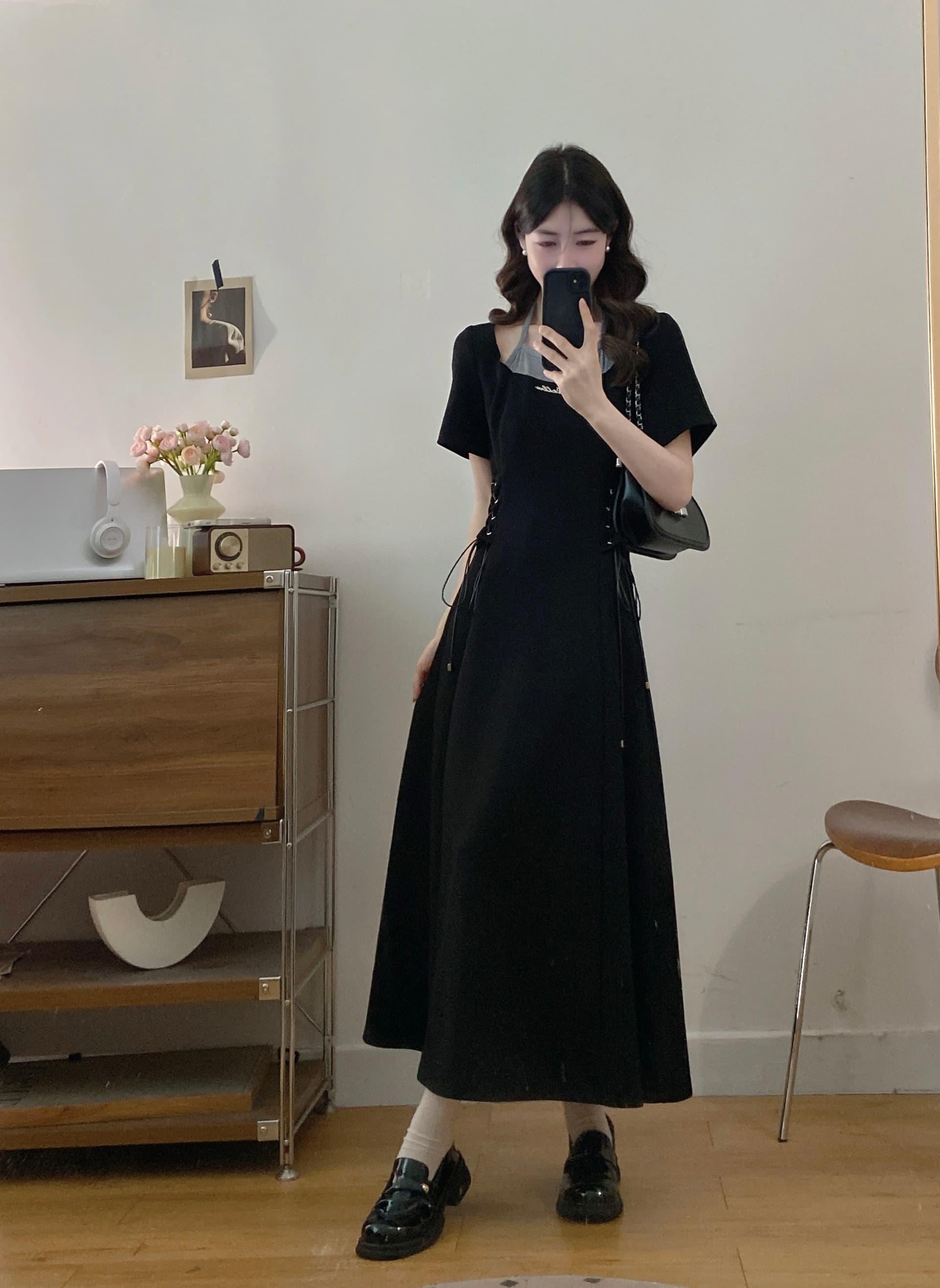 실사 빅 사이즈 여성 의류 패션 우아함 허리 수축 디자인 센스 스트랩 작은 검은 드레스 품격 드레스 상세 이미지 3
