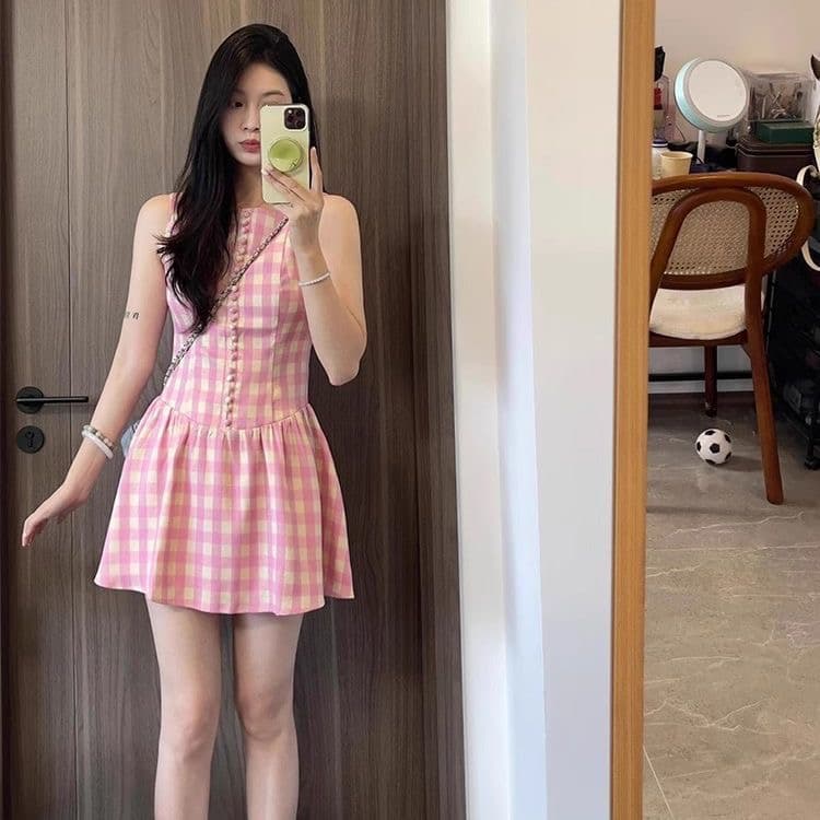 프랑스식 달콤함 핑크색 체크무늬 드레스 2025 여름 새로운 신선함 연령 감소 슬림해 보이는 민소매 허리 수축 드레스 이미지 4