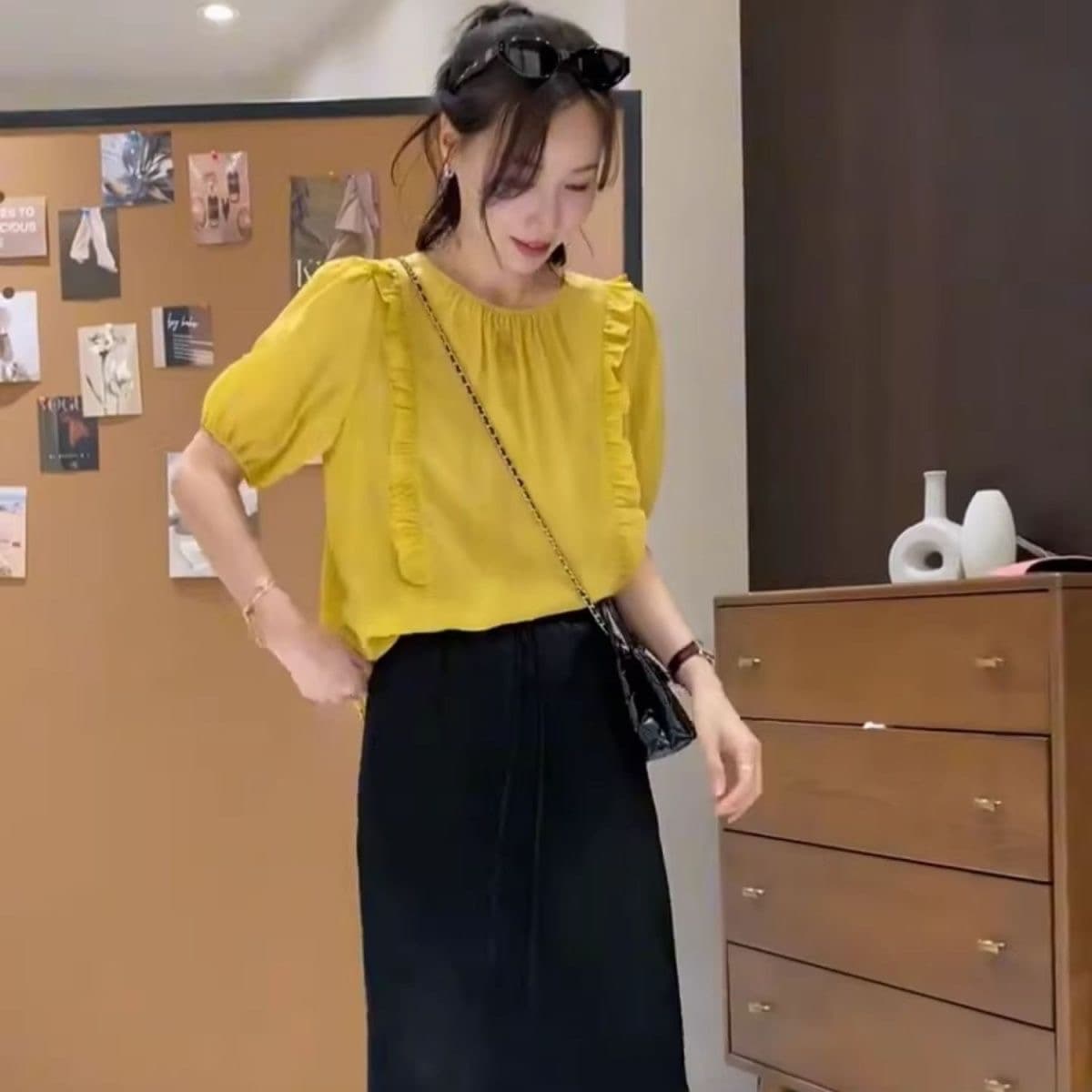 한 부서 달콤함 패션 루즈핏 라운드 넥 레이스업 프릴 반팔 여성 셔츠 2025 여름 슬림해 보이는 맨위 작은 셔츠 이미지 2