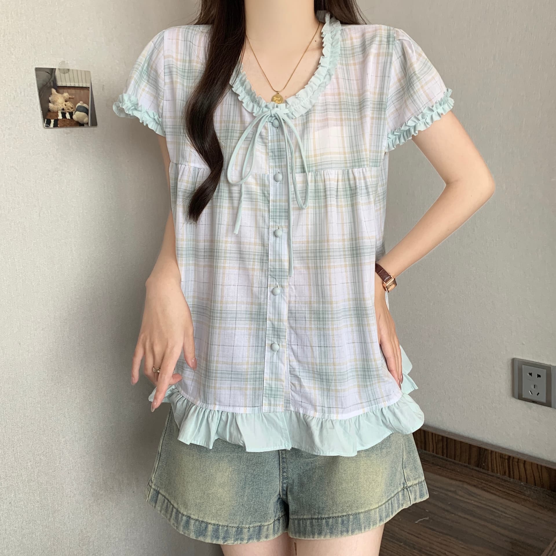 작은 청신 밝은 녹색 체크무늬 프릴 반팔 여성 셔츠 여름 한 물품 달콤함 연령 감소 디자인 센스 작은 셔츠 맨위 상세 이미지 27