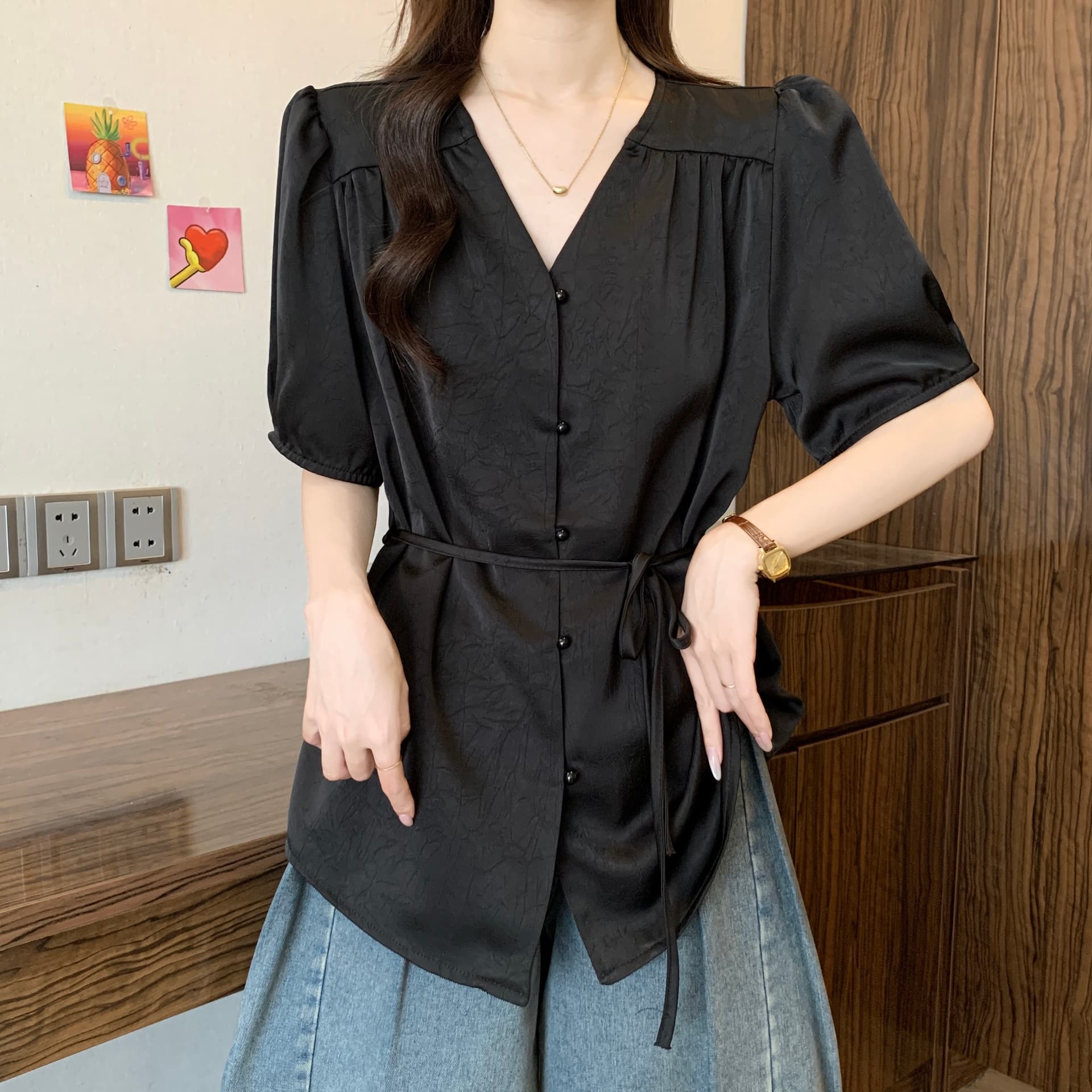 2026 프랑스식 새틴 V넥 반팔 셔츠 빅 사이즈 여성 의류 여름 새로운 지방 mm 허리 수축 레이스업 표지 배 맨위 상세 이미지 17