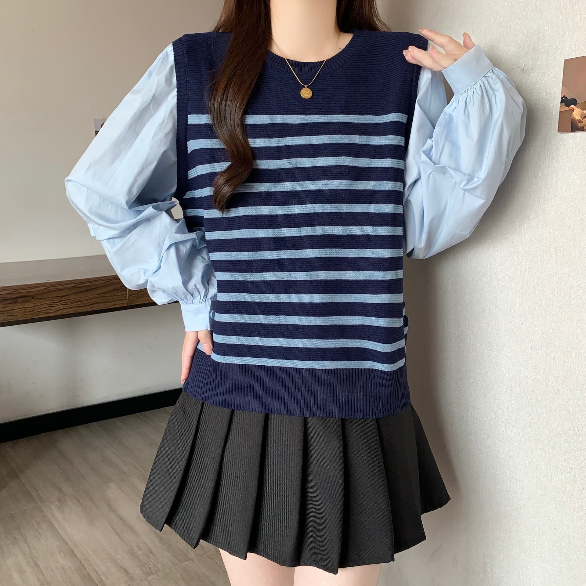 페이크 레이어드 긴팔 패치워크 배색 스트라이프 라운드 넥 티셔츠 여성 셔츠 가을 새로운 슬림해 보이는 다용도 캐주얼 맨위 상세 이미지 9