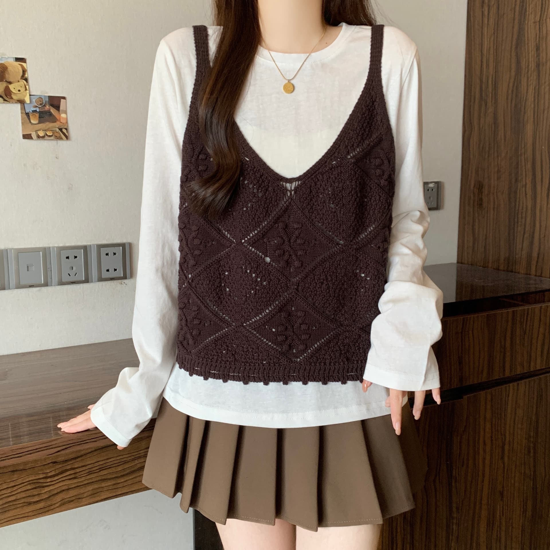 한 부서 베스트 홀로우 아웃 조끼 자수 니트 스웨터 2026 봄 여름 새로운 스택 착용 어깨 여성 외부 가져 가라. 민소매 맨위 상세 이미지 24