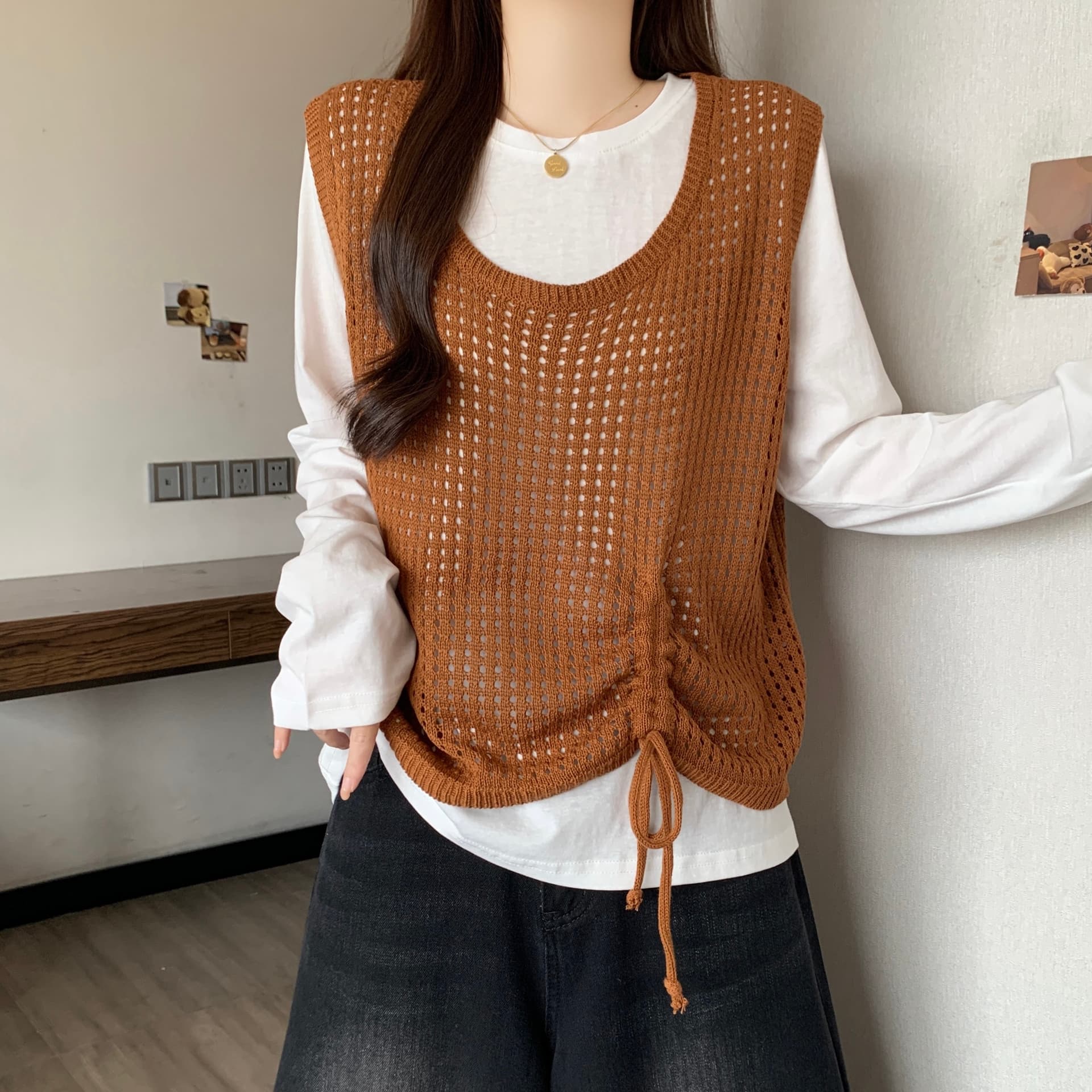 유럽 상품 이른 가을 새로운 외국 가스 스택 착용 펌프 로프 긴팔 맨위 여성 루즈핏 캐주얼 홀로우 아웃 조끼 티셔츠 투피스 세트 상세 이미지 8
