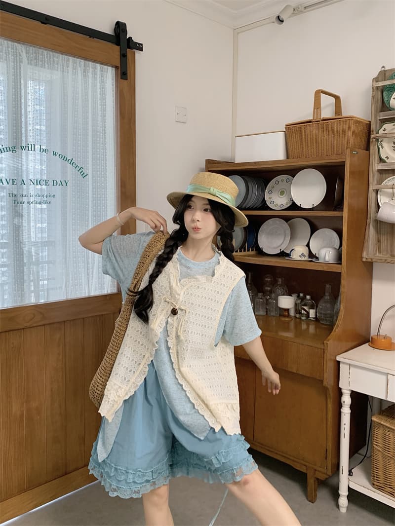 실사 인터넷 유명인 홀로우 아웃 스택 착용 베스트 불규칙 밑단 티셔츠 레이스 바지 상세 이미지 3