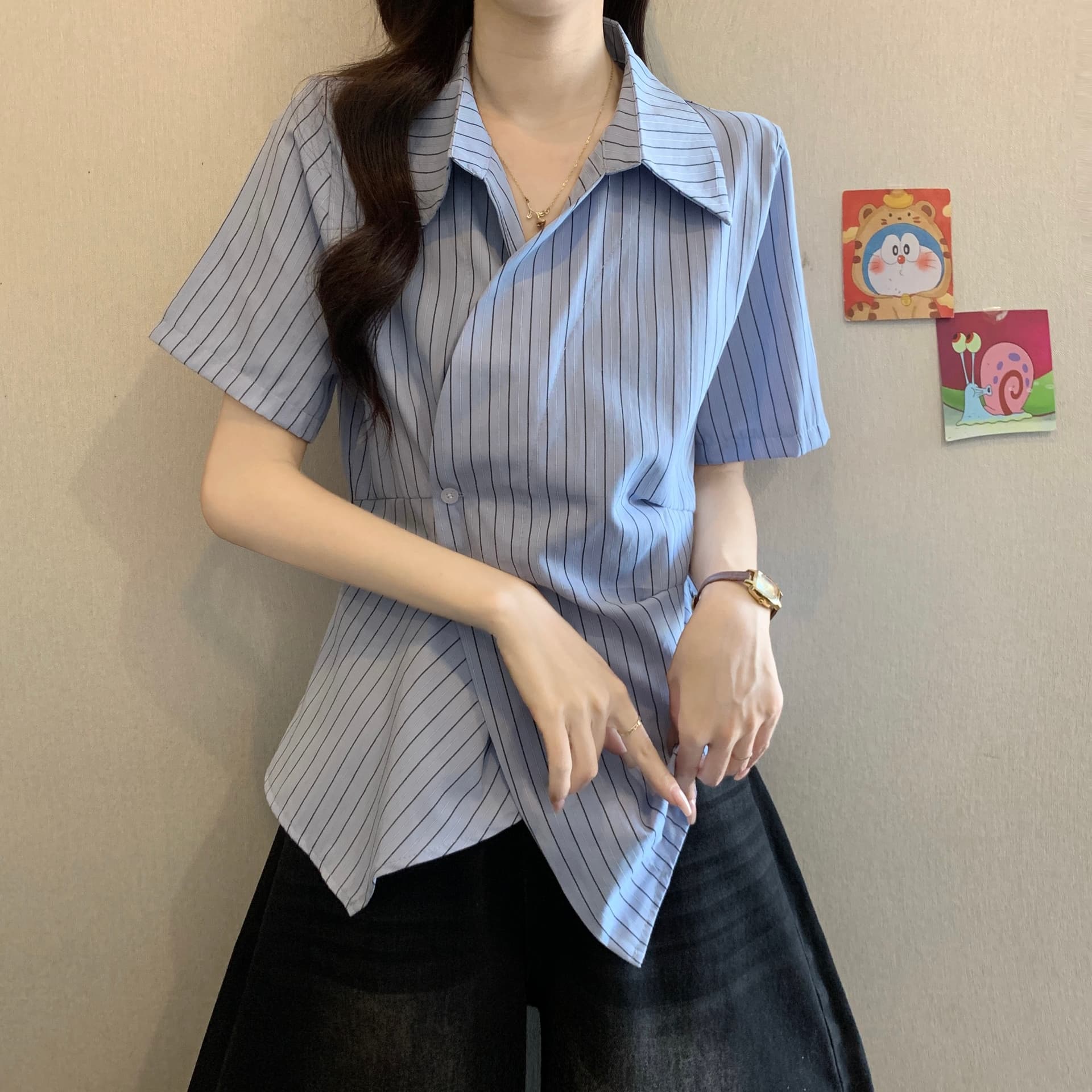빅 사이즈 여성 의류 한국 스타일 불규칙 품격 V넥 스트라이프 허리 수축 반팔 셔츠 여름 지방 mm 슬림해 보이는 다용도 맨위 상세 이미지 3