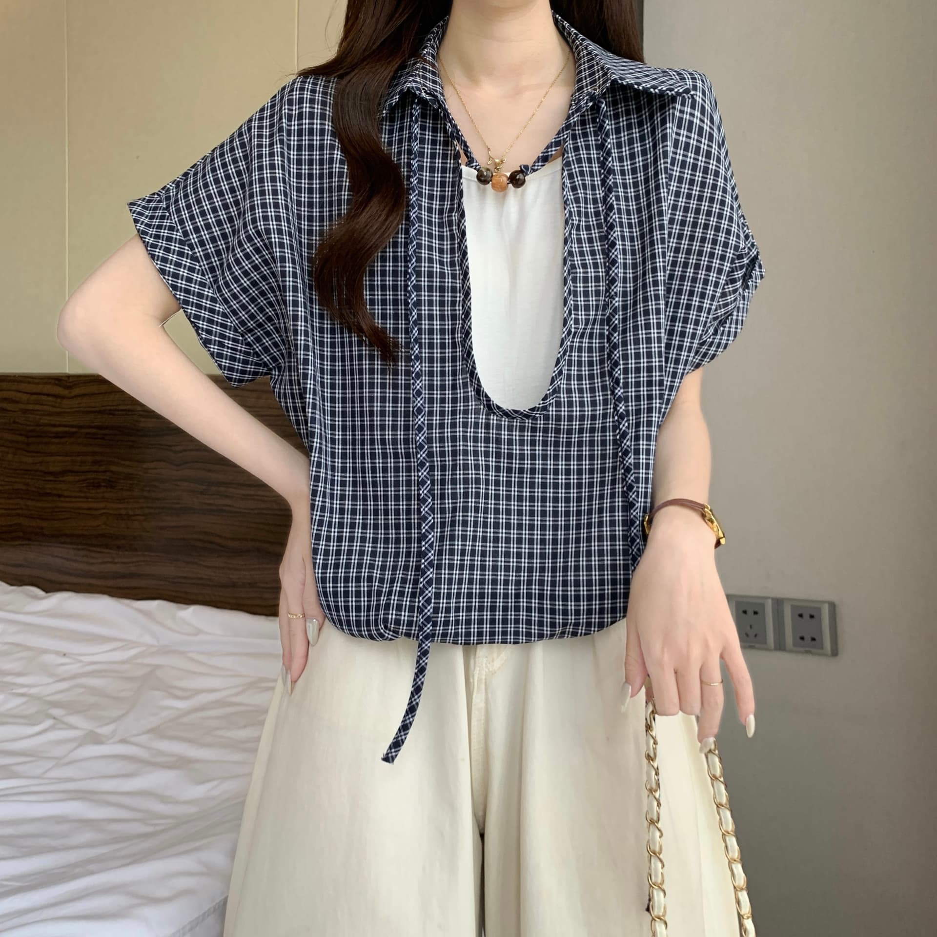 빅 사이즈 여성 의류 페이크 레이어드 POLO 칼라 긍정적 인 어깨 반팔 체크무늬 여성 셔츠 통통한 여동생 루즈핏 다용도 Chic 맨위 이미지 2