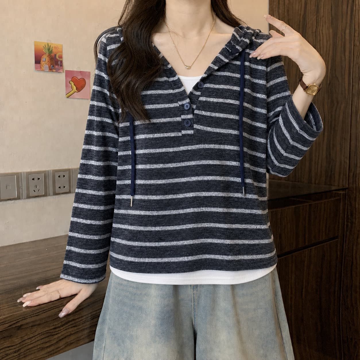 이른 가을 2026 새로운 후드 스트라이프 긴팔 후드티 빅 사이즈 여성 의류 지방 mm 루즈핏 슬림해 보이는 맨위 투피스 세트 상세 이미지 3