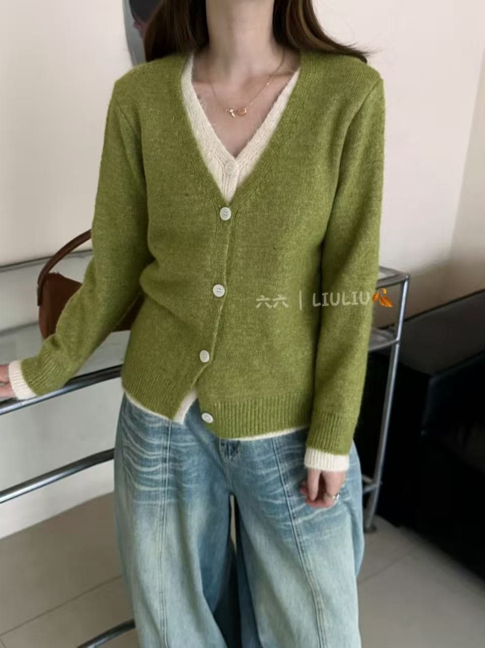 한 부서 녹색 페이크 레이어드 V넥 니트 오픈 가디건 맨위 여성 봄 가을 인사이드 가져 가라. 기본 셔츠 고급 센스 스웨터 코트 상세 이미지 4