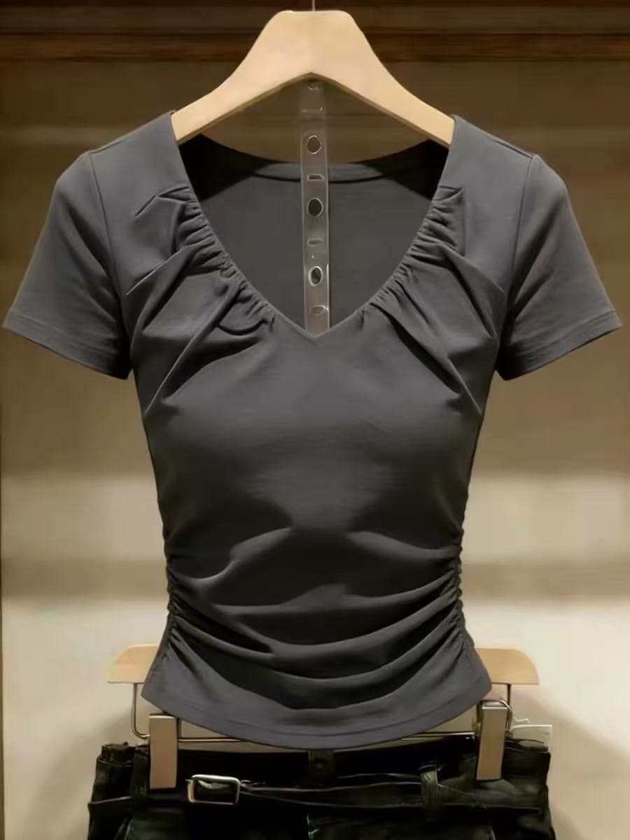 패션 고급 센스 어두운 회색 V넥 펌프 Pleat 반팔 티셔츠 여성 여름 새로운 Chic 캐주얼 슬림해 보이는 풀오버 맨위 상세 이미지 1