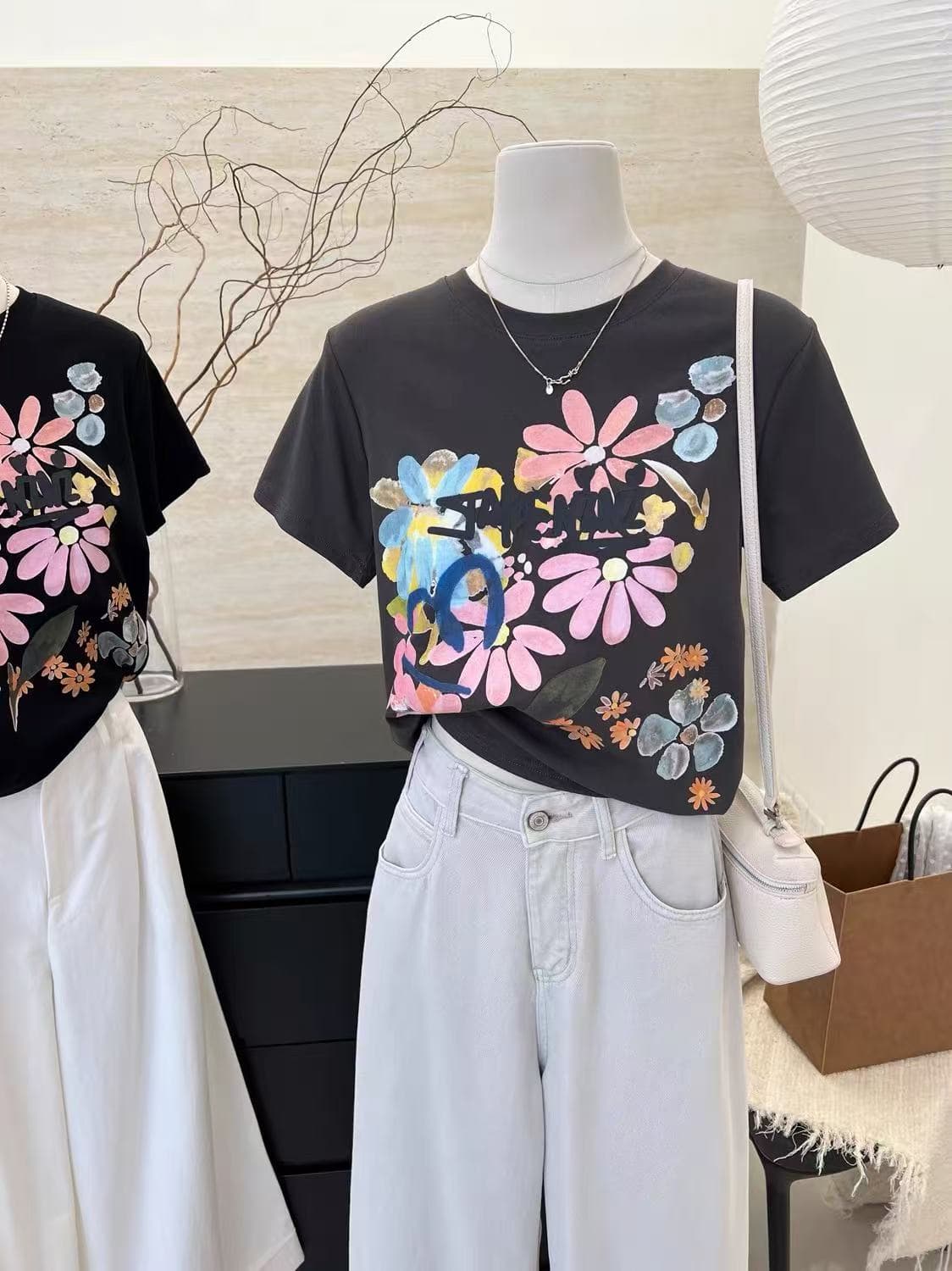 작은 대중 디자인 고급 센스 Chic 반팔 여성 아메리칸 새로운 수채화 긍정적 인 어깨 티셔츠 패션 다용도 외국 가스 맨위 이미지 3