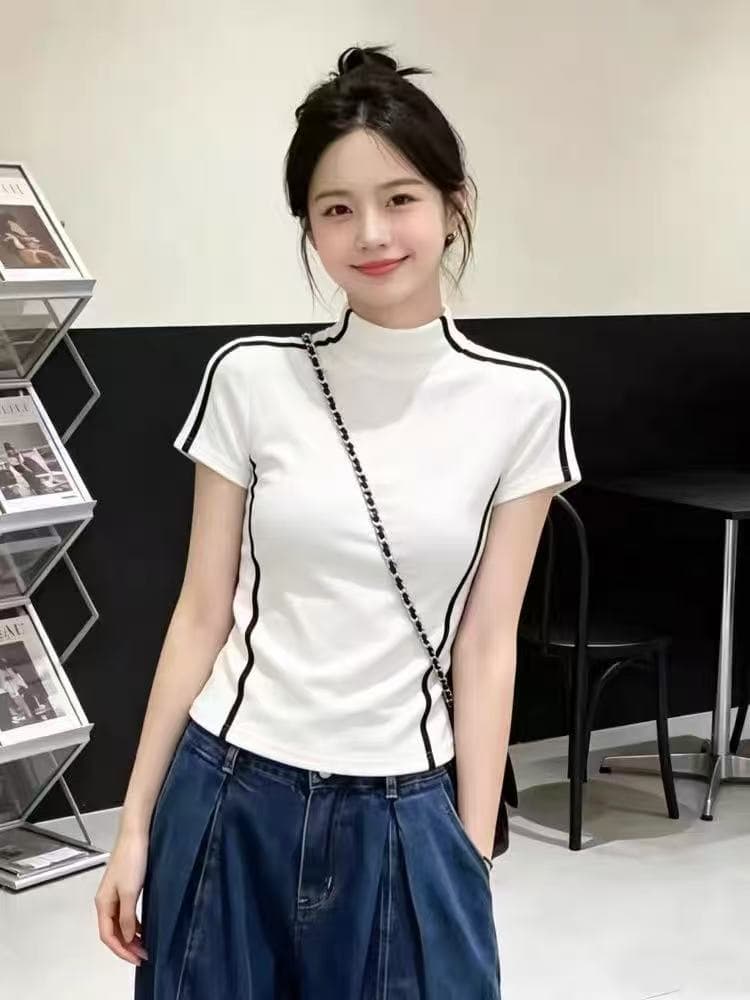 빅 사이즈 한국 스타일 패치워크 배색 반하이넥 반팔 티셔츠 여성 2026 여름 새로운 다용도 루즈핏 슬림해 보이는 맨위 이미지 2