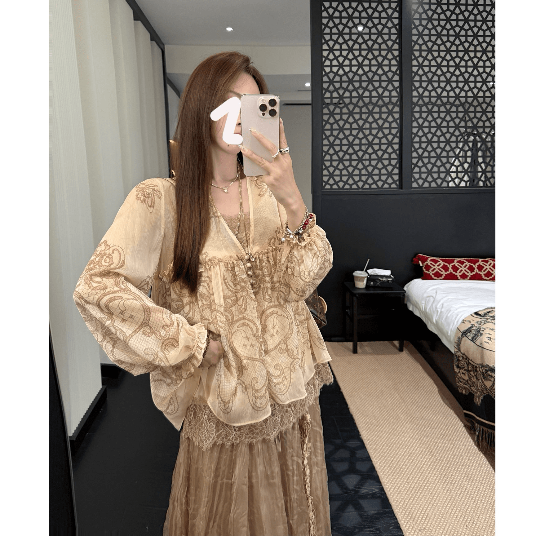 자이언트 잘 생긴 품격 착용 가져 가라. 세트 여성 여름 새로운 프린트 V넥 오픈 가디건 연령 감소 슬립 반신 스커트 3종 세트