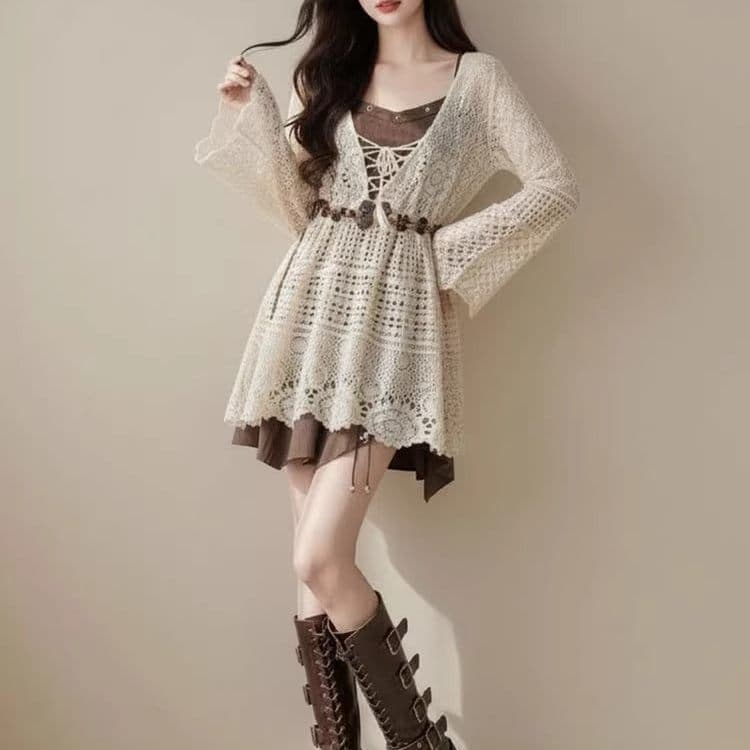 대 사이즈 여름 디자인 센스 세트 여성 연령 감소 홀로우 아웃 블라우스 코디 작은 대중 데님 슬립 두 조각 스타일 드레스 이미지 3