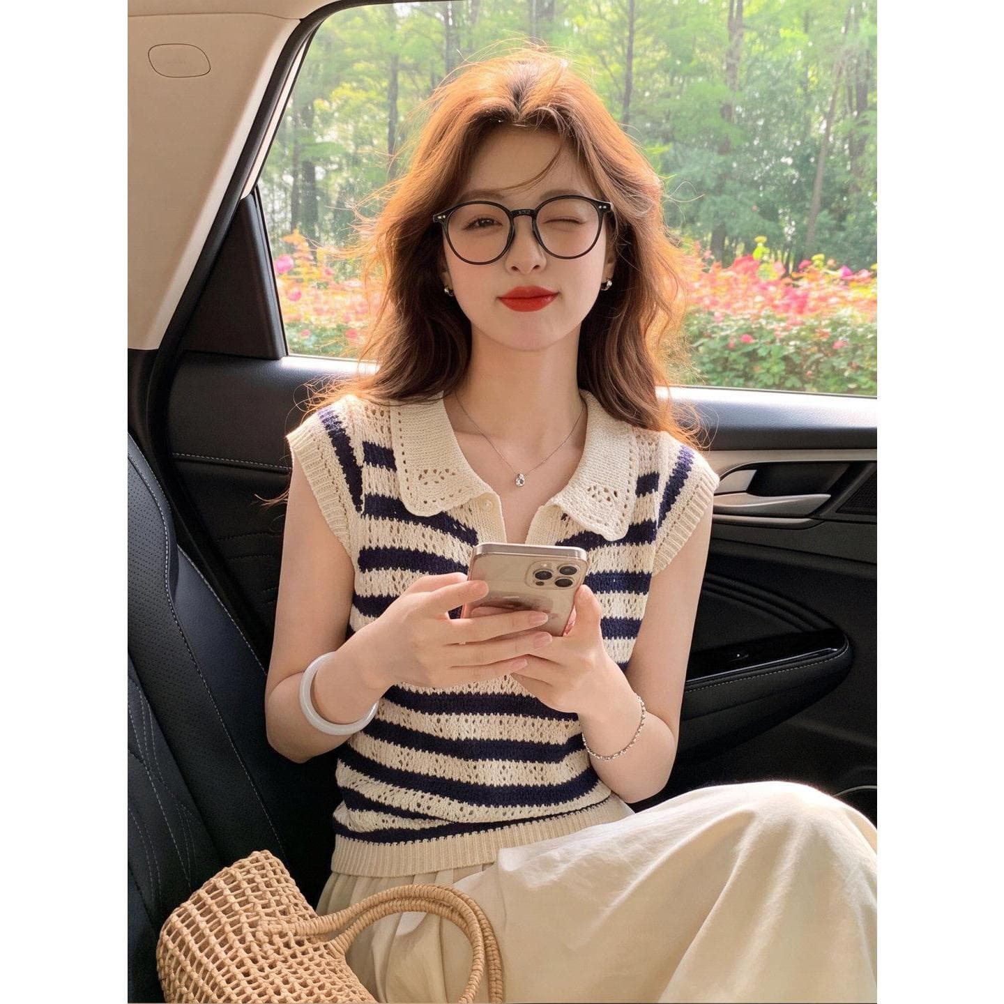 레트로 스트라이프 배색 홀로우 아웃 폴로 칼라 얇은 스타일 니트 스웨터 여성 여름 고급 센스 반팔 몸매 가꾸기 슬림해 보이는 맨위 트렌디 이미지 2