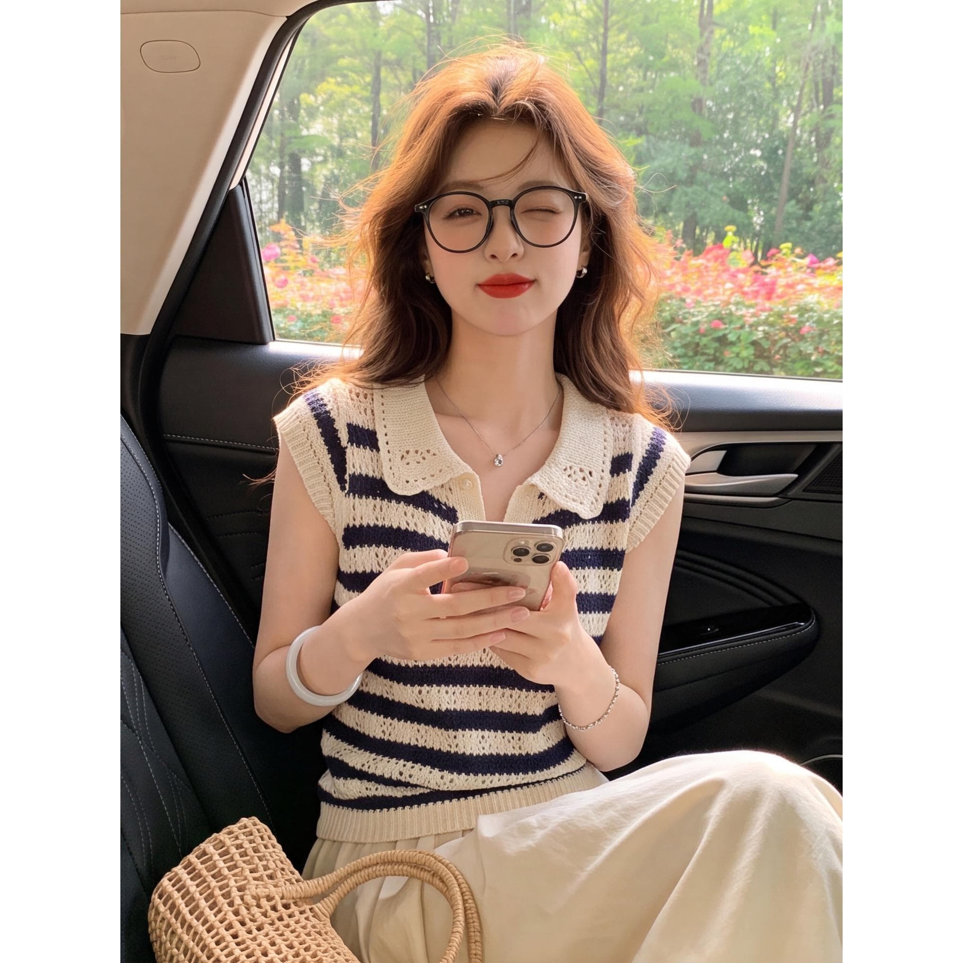 레트로 스트라이프 배색 홀로우 아웃 폴로 칼라 얇은 스타일 니트 스웨터 여성 여름 고급 센스 반팔 몸매 가꾸기 슬림해 보이는 맨위 트렌디 이미지 4