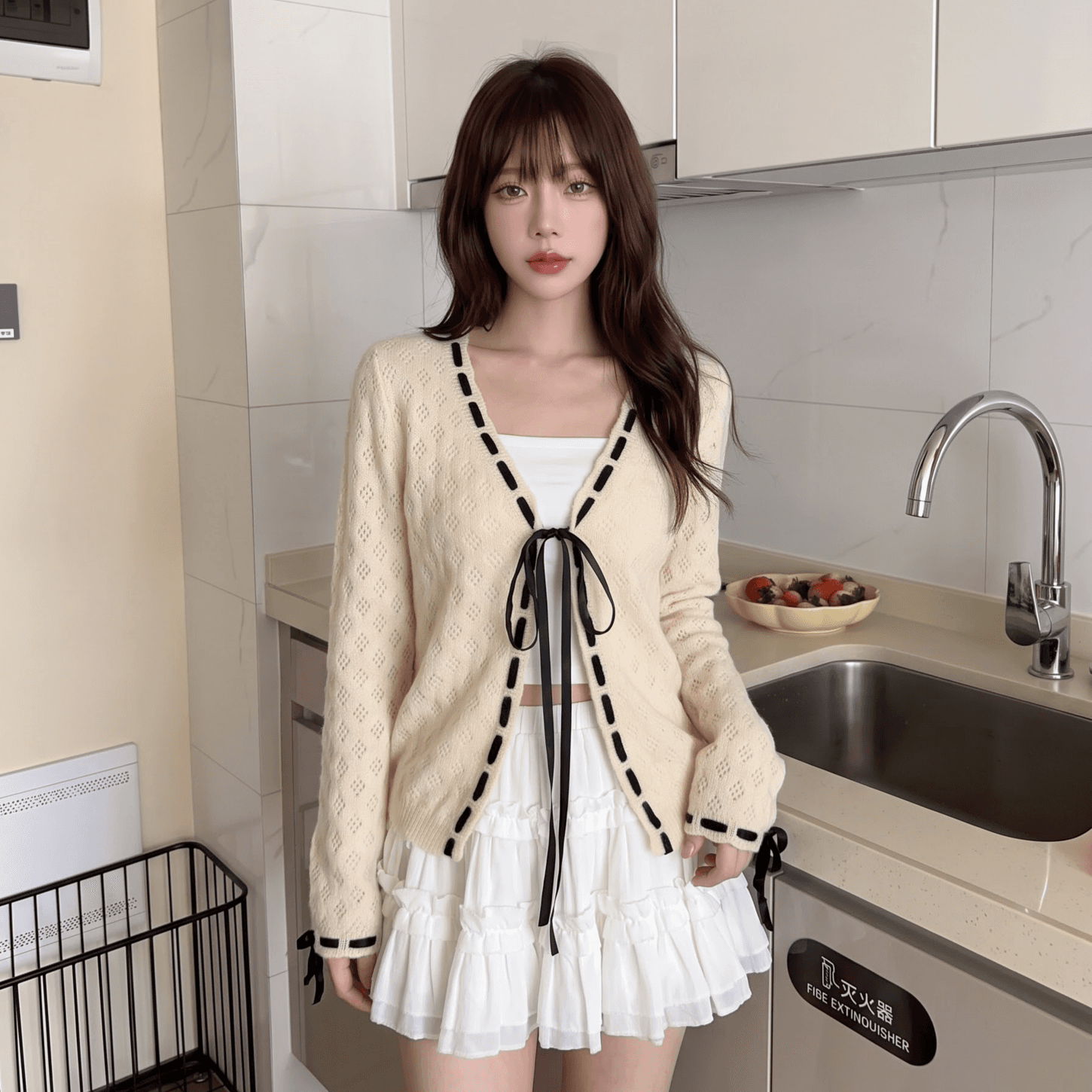 살구 색상 V넥 레이스업 긴팔 스웨터 오픈 가디건 여성 가을 한국 스타일 핫걸 바람 루즈핏 다용도 몸매 가꾸기 슬림해 보이는 맨위 이미지 5