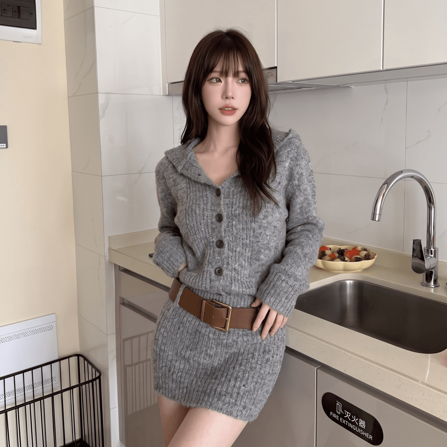 회색 폴로 칼라 스웨터 니트 여성 드레스 가을 한국 스타일 핫걸 바람 작은 키 섹시함 몸매 가꾸기 타이트 스커트 미니 스커트 상세 이미지 2