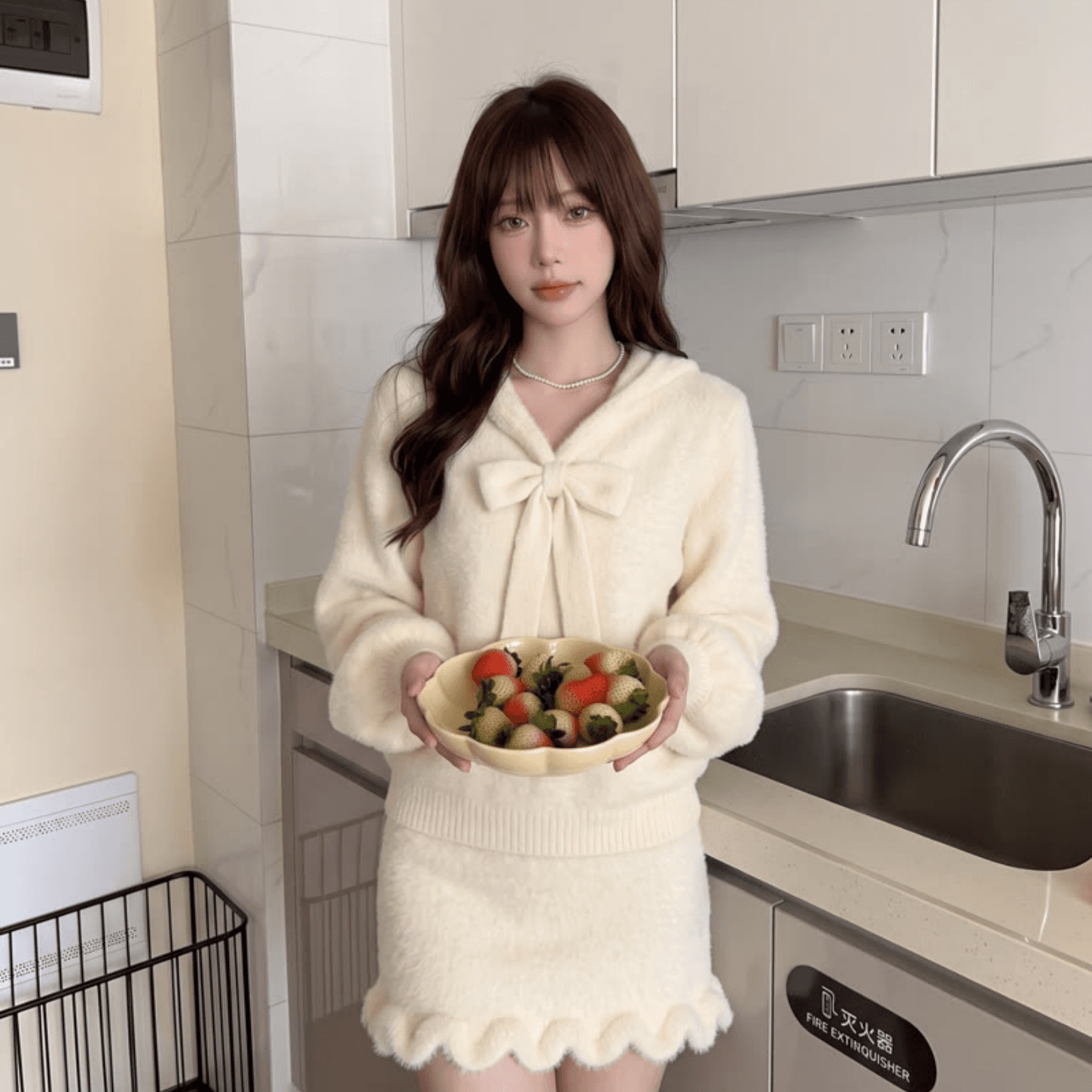 프랑스식 달콤함 나비 매듭 스웨터 미니 스커트 세트 여성 가을 작은 키 슬림해 보이는 느긋한 일상 착용 가져 가라. 투피스 세트 이미지 4