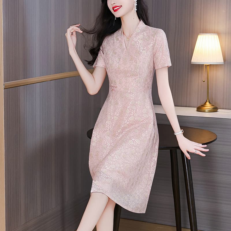안녕하세요. 시어머니 결혼 연회 로드 중 이브닝 드레스 새로운 높음 세트 영 엄마 결혼식 치파오 고급 작은 키 고귀한 이미지 4