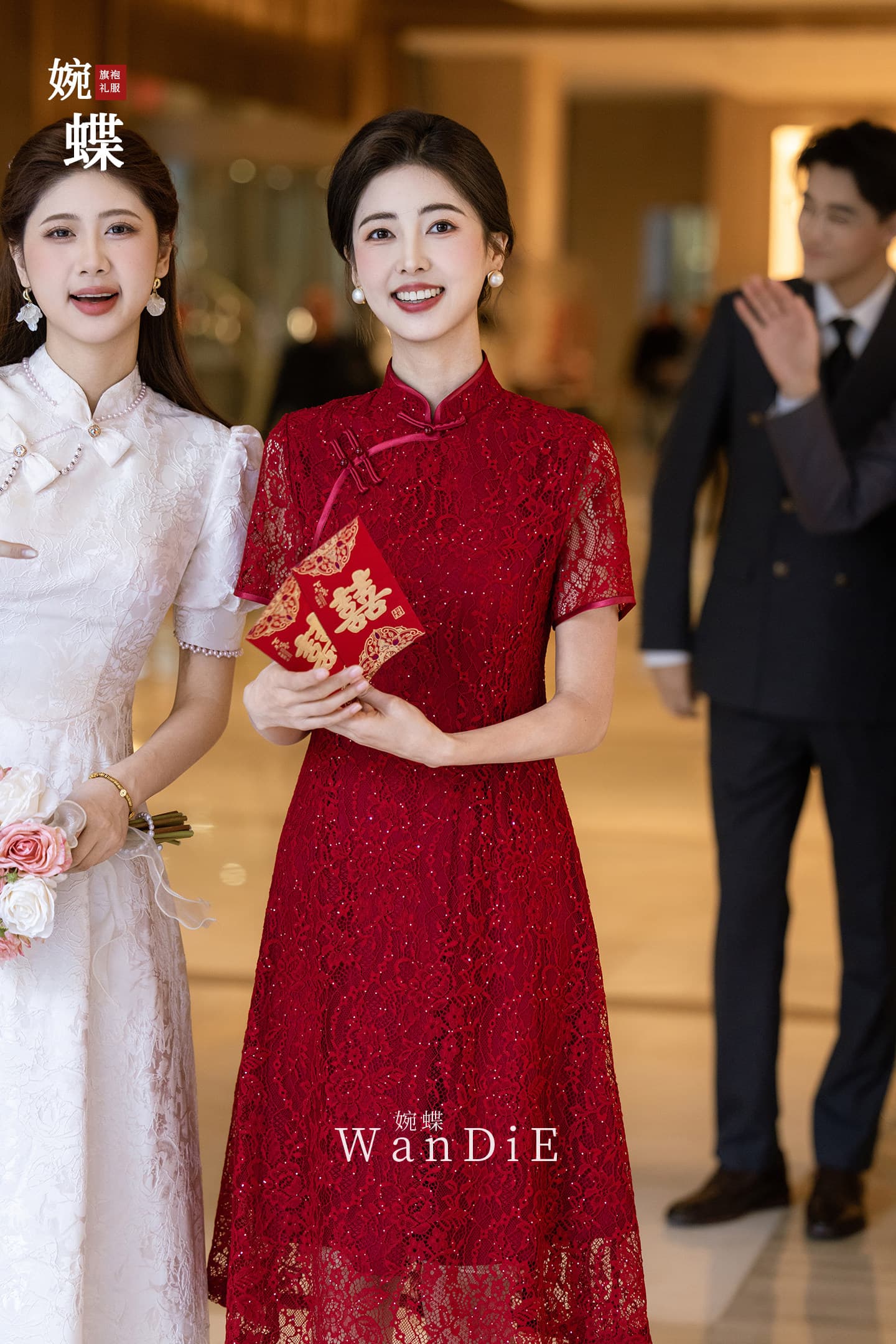 안녕하세요. 시어머니 결혼 연회 로드 중 빨간색 엄마 고귀한 레이스 치파오 2026 새로운 고급 작은 대중 예복 반팔 여름 섹션 상세 이미지 2