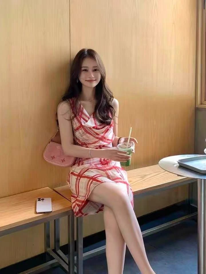 프랑스식 빨간색 체크무늬 흔들다 칼라 민소매 여성 드레스 2026 여름 새로운 레트로 품격 허리 수축 슬림해 보이는 치마 상세 이미지 2