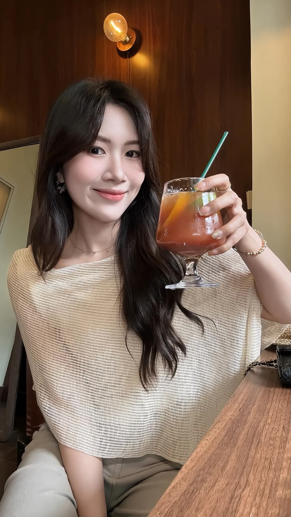 프랑스식 숄 패치워크 화이트 아마 니트 스웨터 여성 2026 여름 새로운 고유 한 아름다운 초여름 맨위 이미지 3
