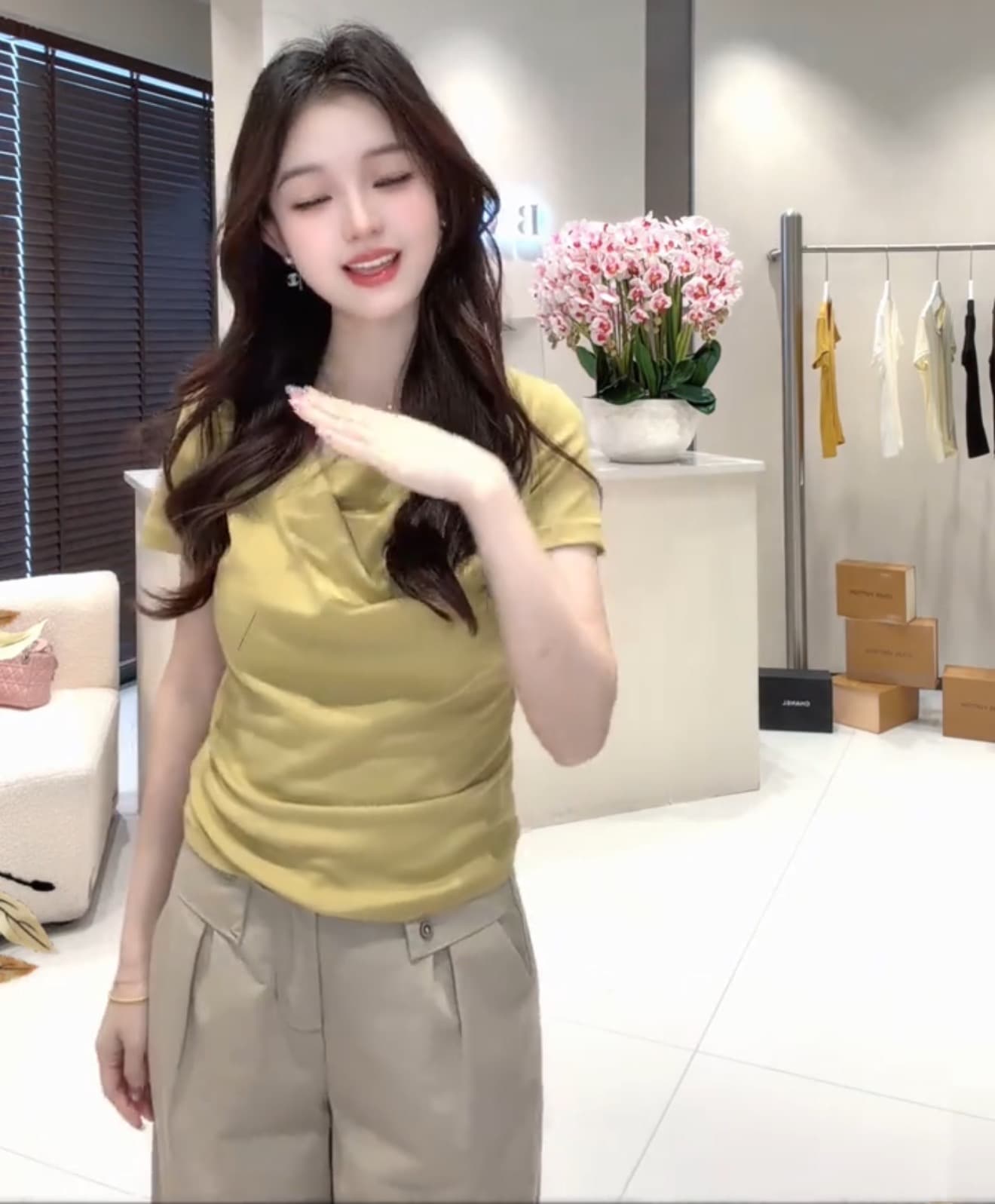 여름 주름 불규칙 비스듬한 어깨 순수한 욕망 슬림해 보이는 티셔츠 반팔 상세 이미지 13
