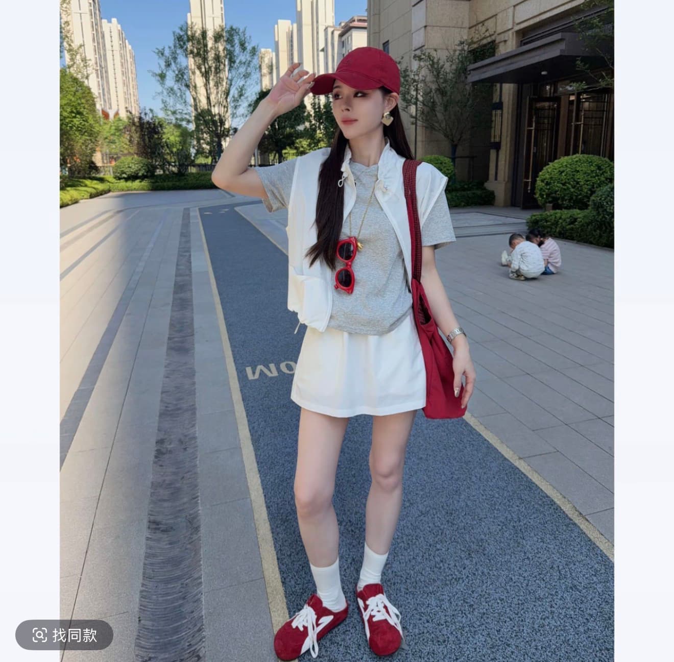 여름 새로운 패션 캐주얼 연령 감소 슬림해 보이는 베스트 한 마디 미니 스커트 투피스 세트 이미지 2