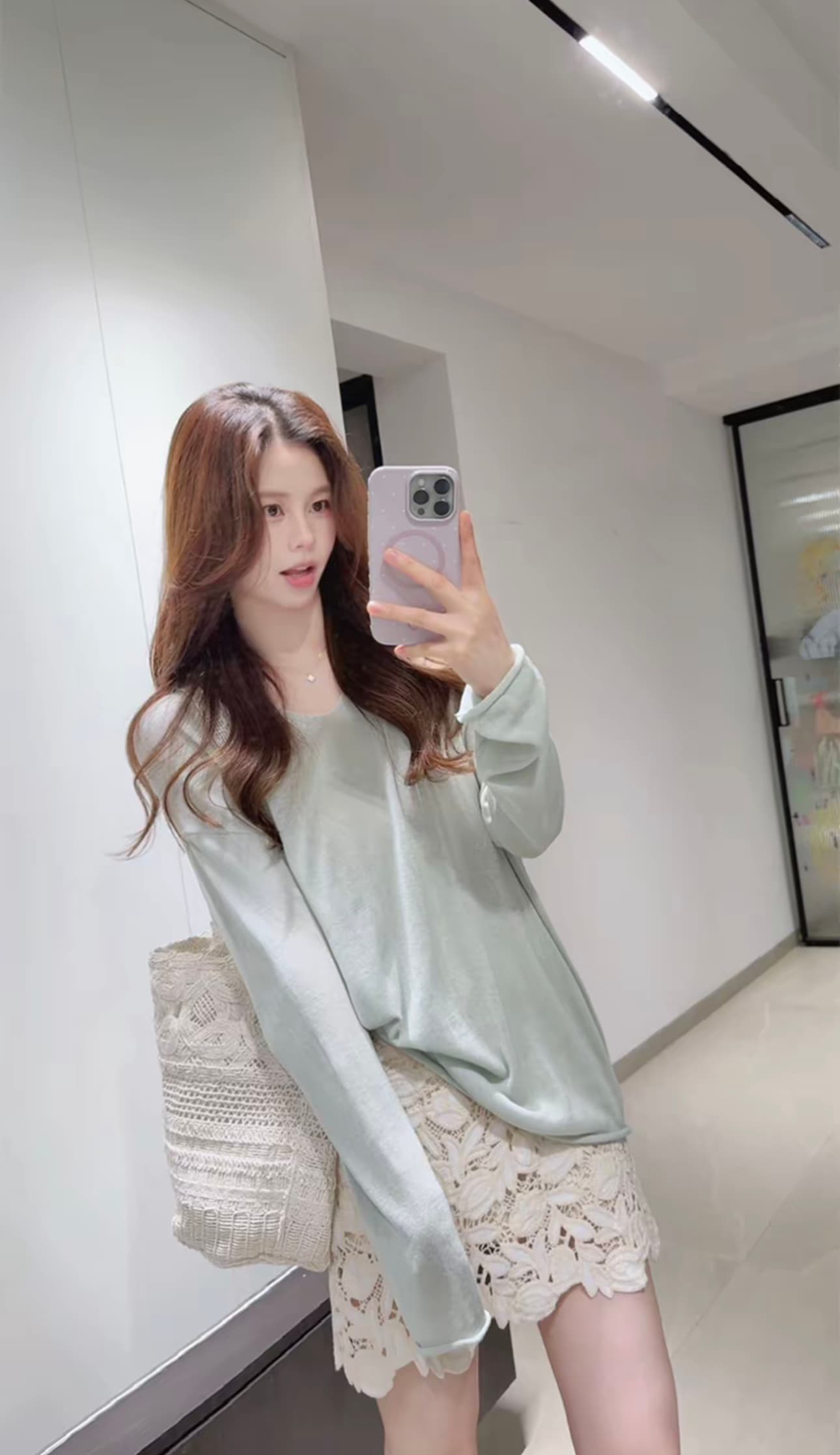 주간 실크 아마 V넥 긴팔 니트 자외선 차단 티셔츠 tee 블라우스 프랑스식 튤립 반신 스커트 이미지 2