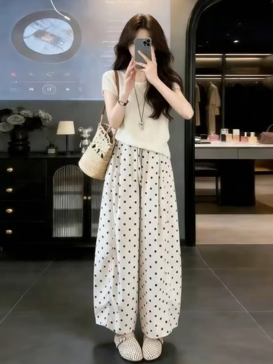 자이언트 잘 생긴 ootd 착용 가져 가라. 전체 집합 2026 새로운 반팔 티셔츠 여성 여름 도트 무늬 와이드 레그 팬츠 투피스 슈트